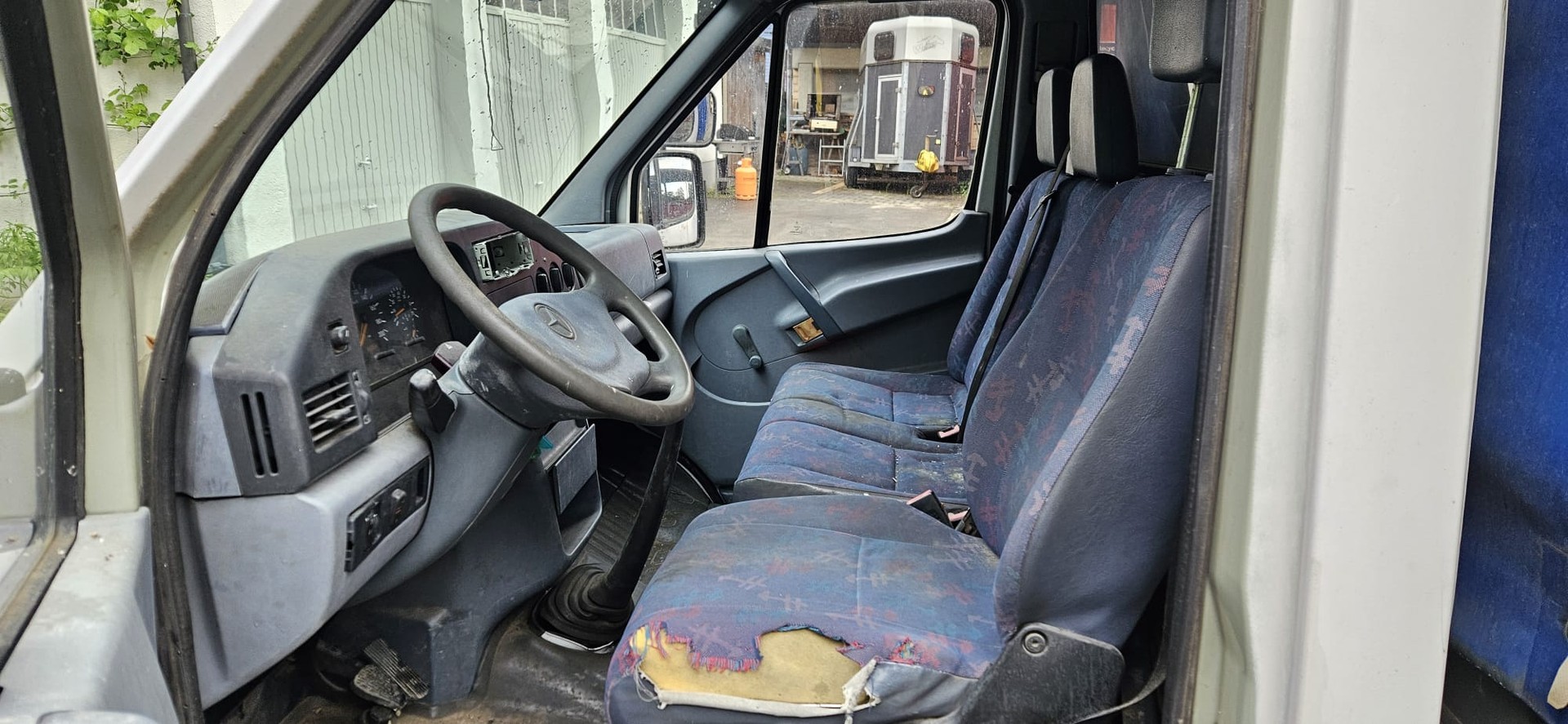 MERCEDES-BENZ Sprinter 310 D-image-9