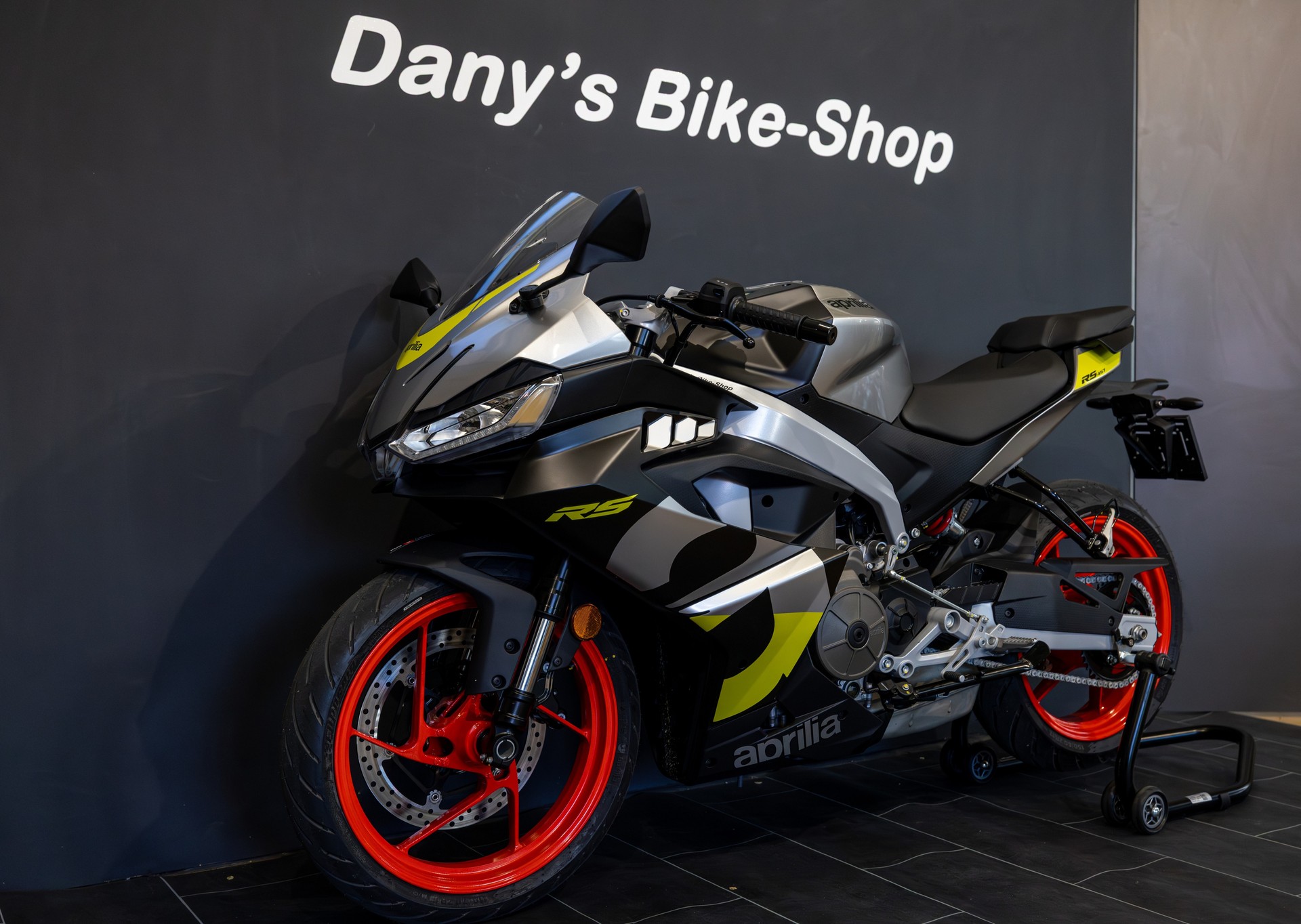 APRILIA RS 457 (35kW)-showroom-element-1
