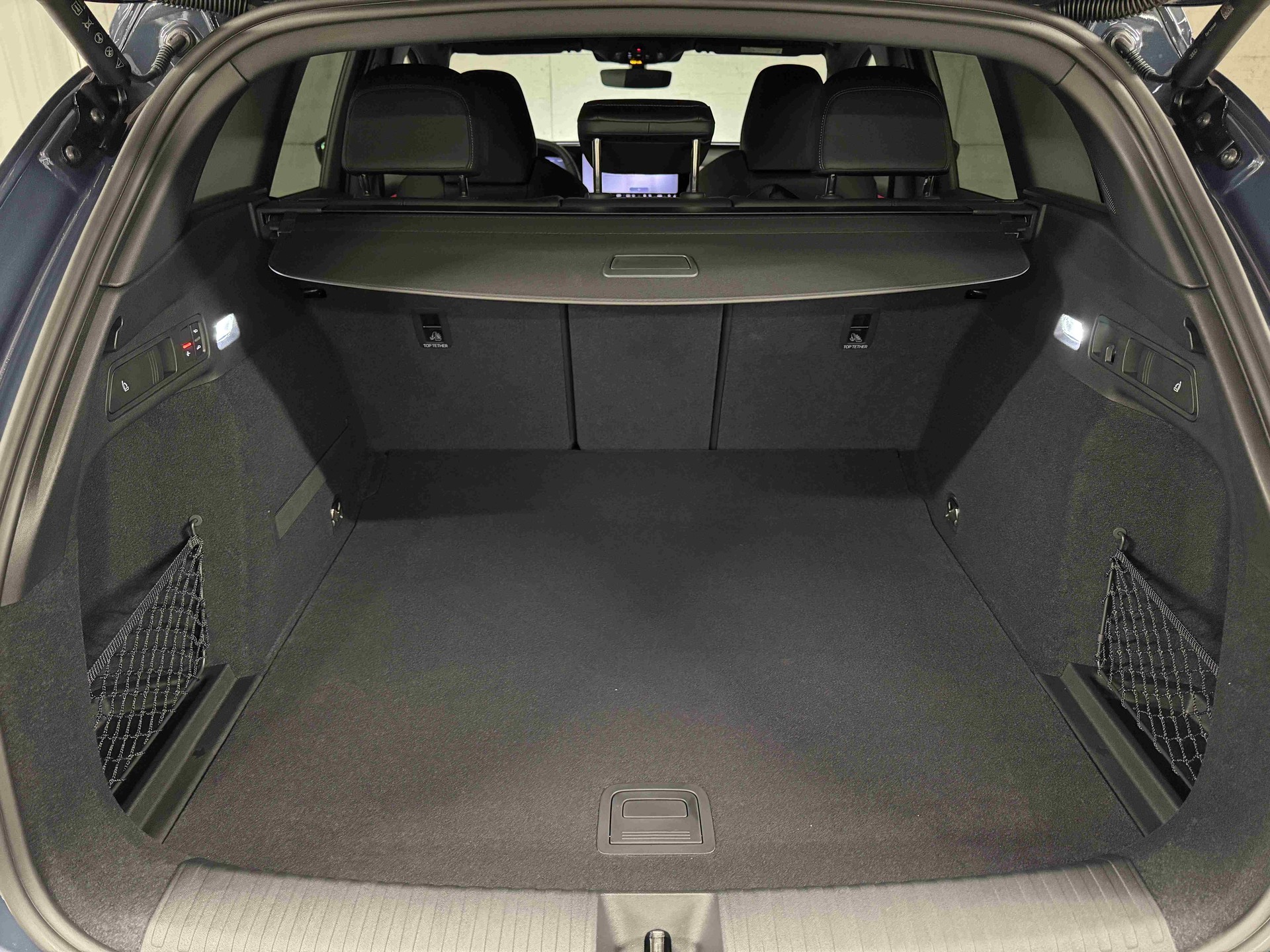 AUDI Q6 e-tron quattro-image-18