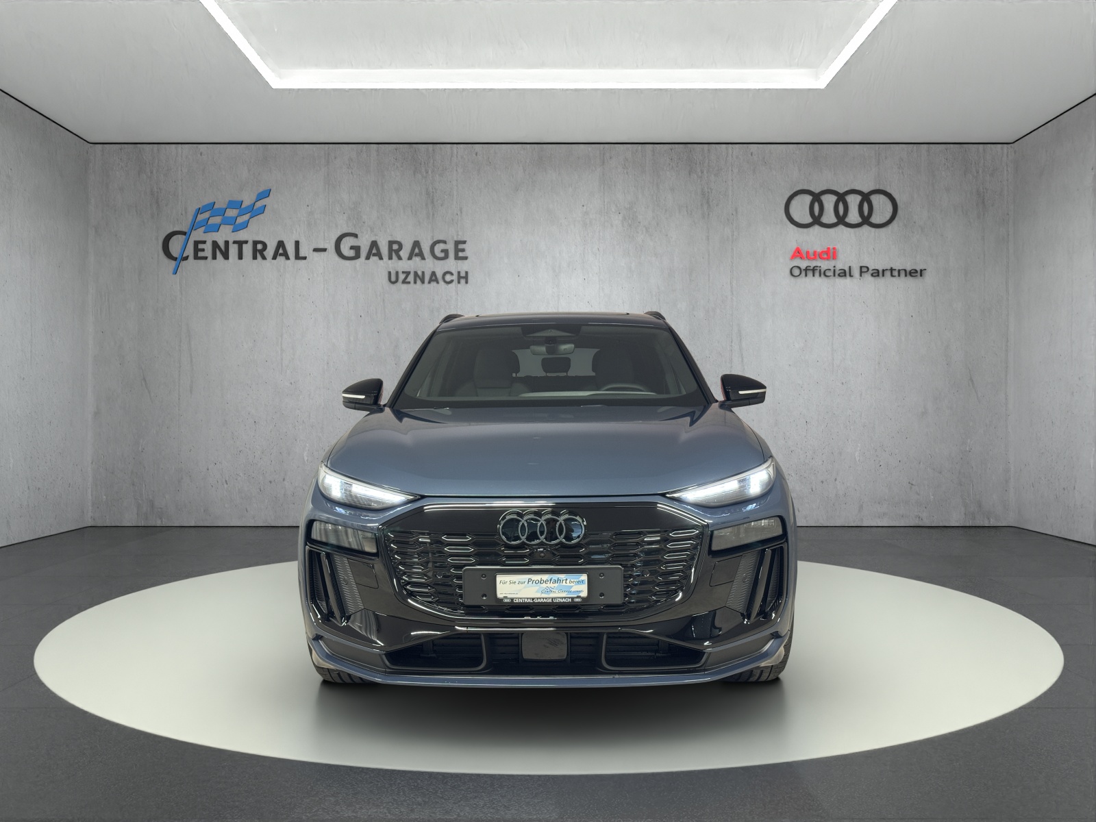 AUDI Q6 e-tron quattro-image-1