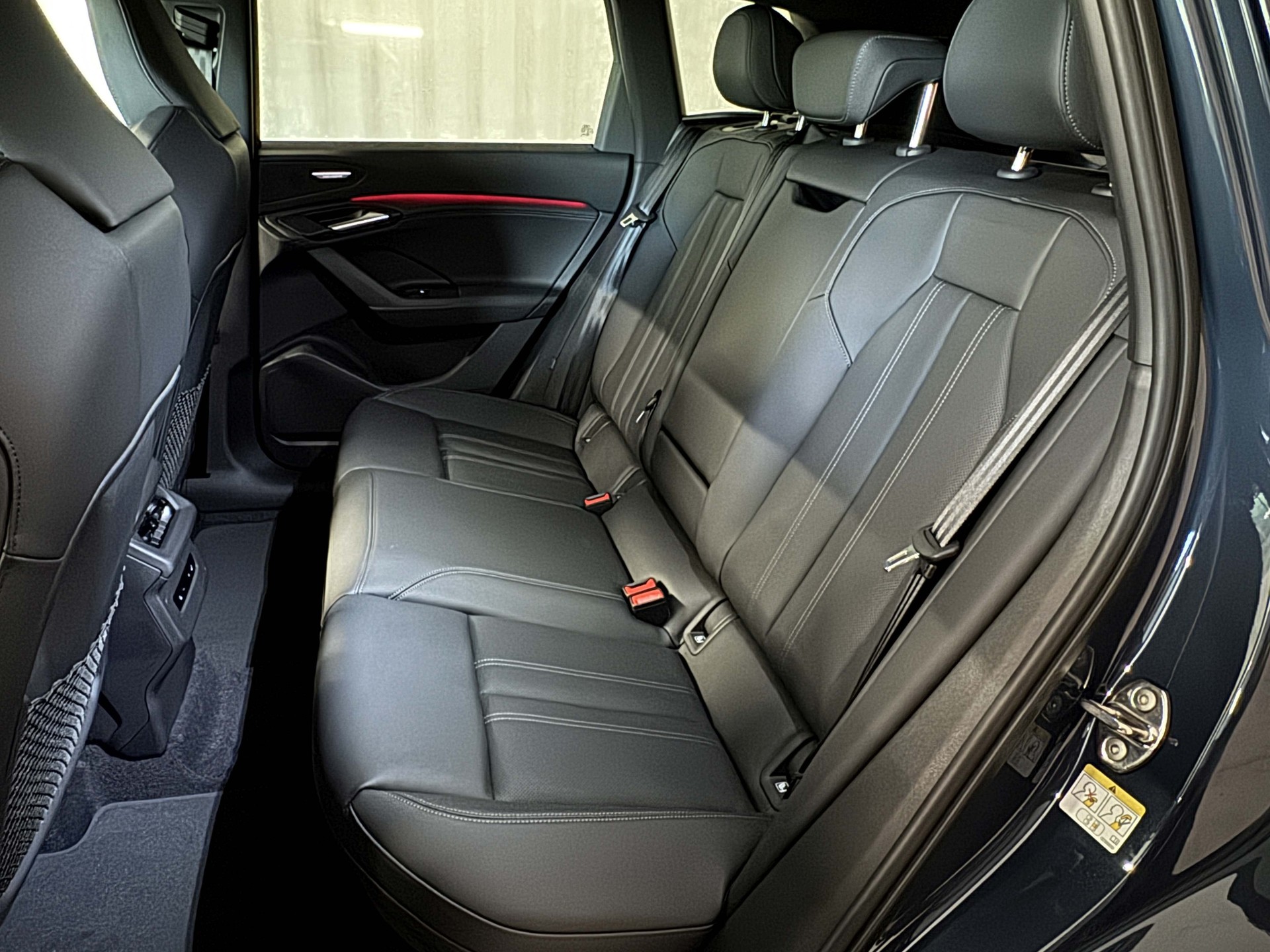 AUDI Q6 e-tron quattro-image-15