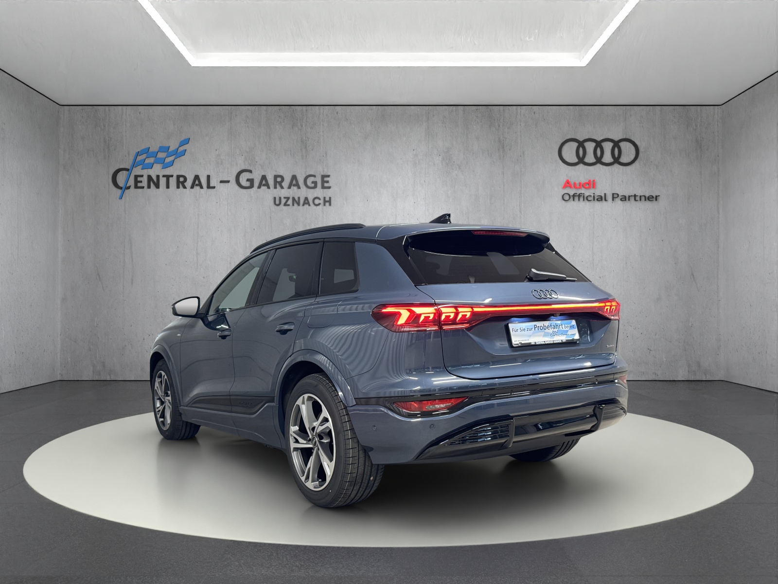 AUDI Q6 e-tron quattro-image-2