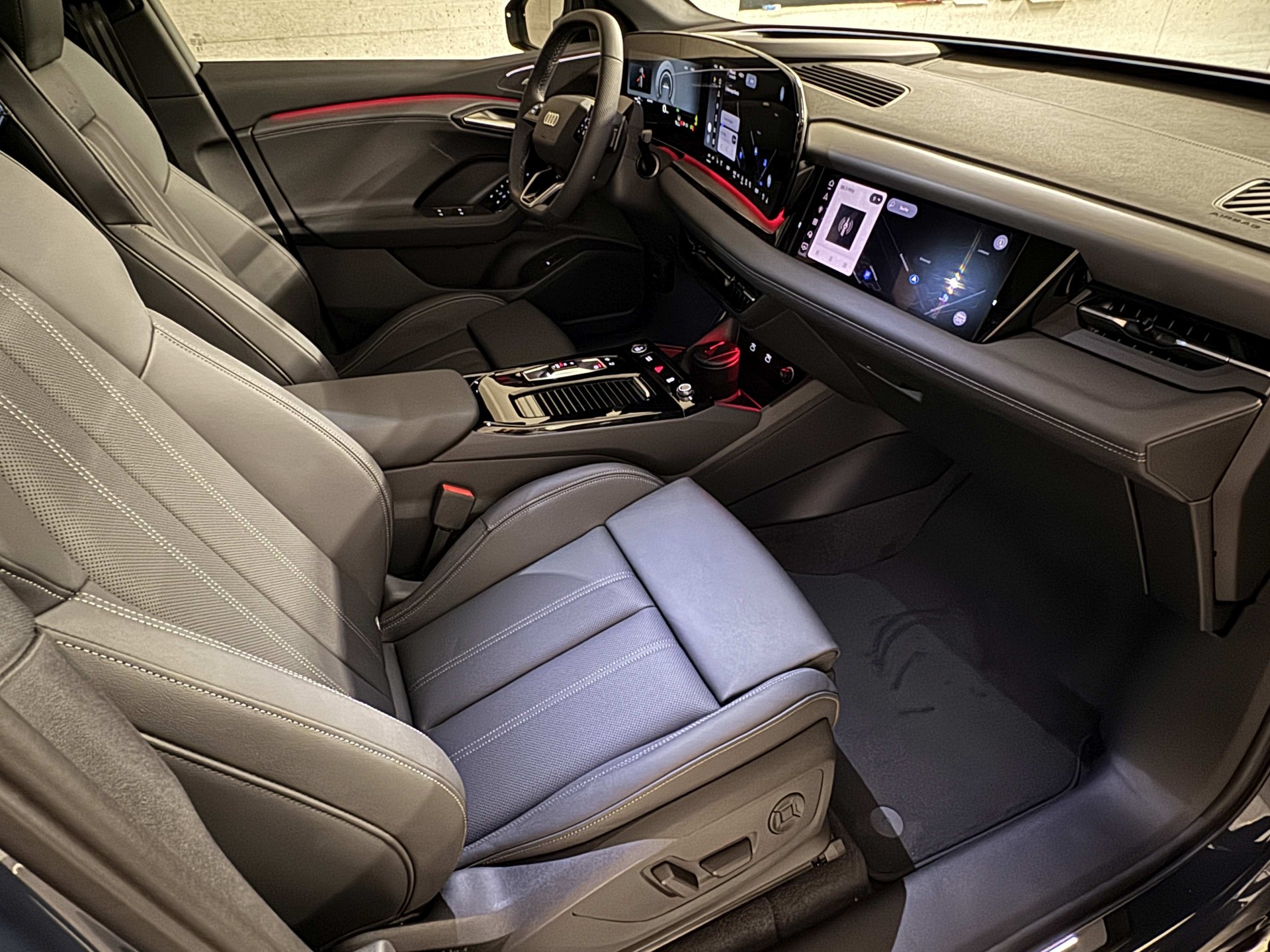 AUDI Q6 e-tron quattro-image-14