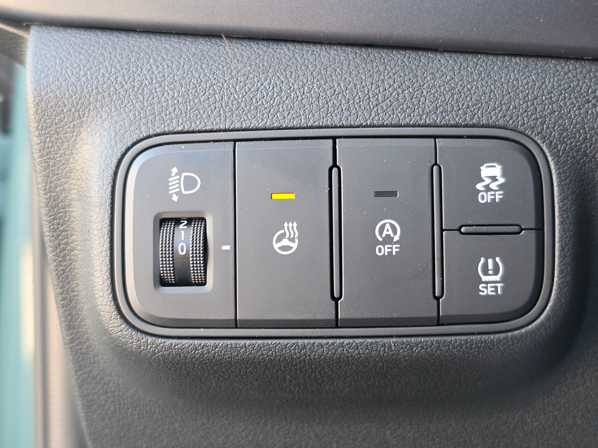 HYUNDAI i20 1.0 T-GDi Amplia DCT-image-8