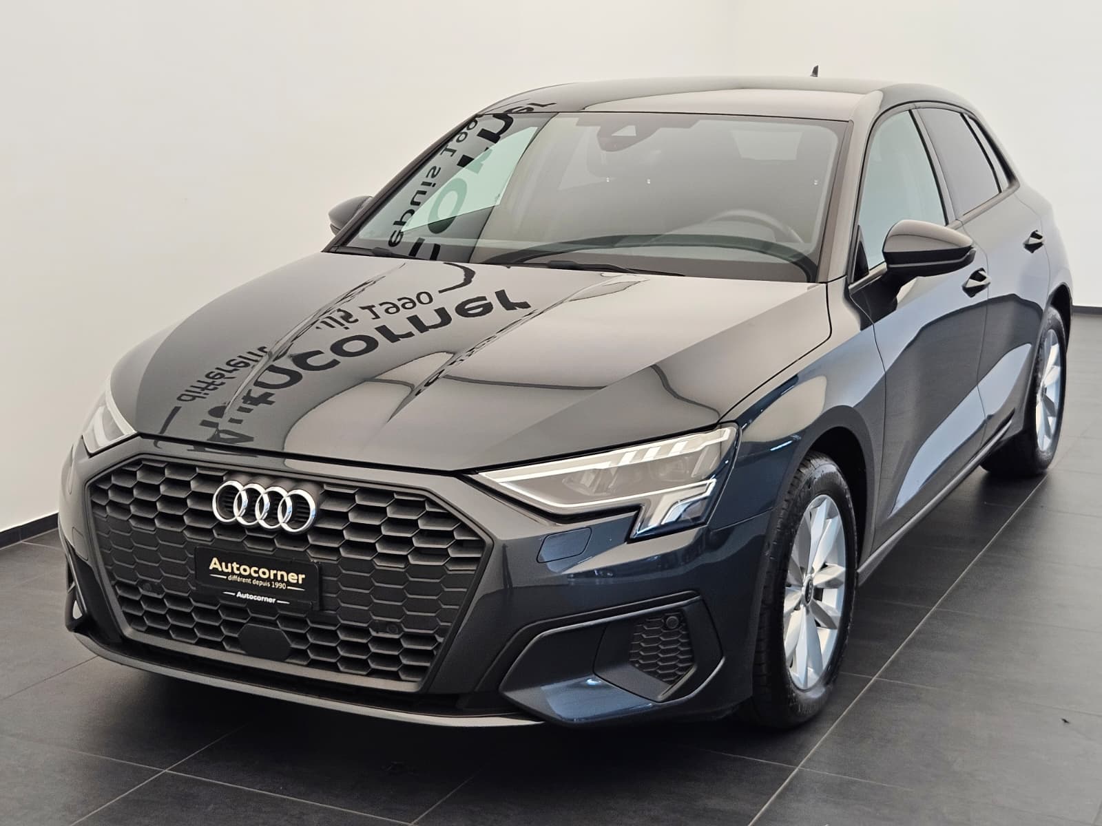 AUDI A3 Sportback 35 TFSI Attraction S-tronic-image-2