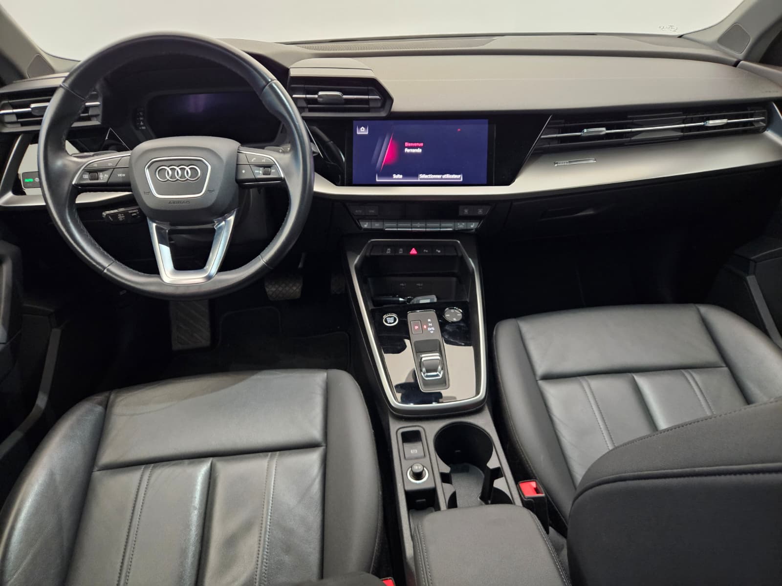 AUDI A3 Sportback 35 TFSI Attraction S-tronic-image-9