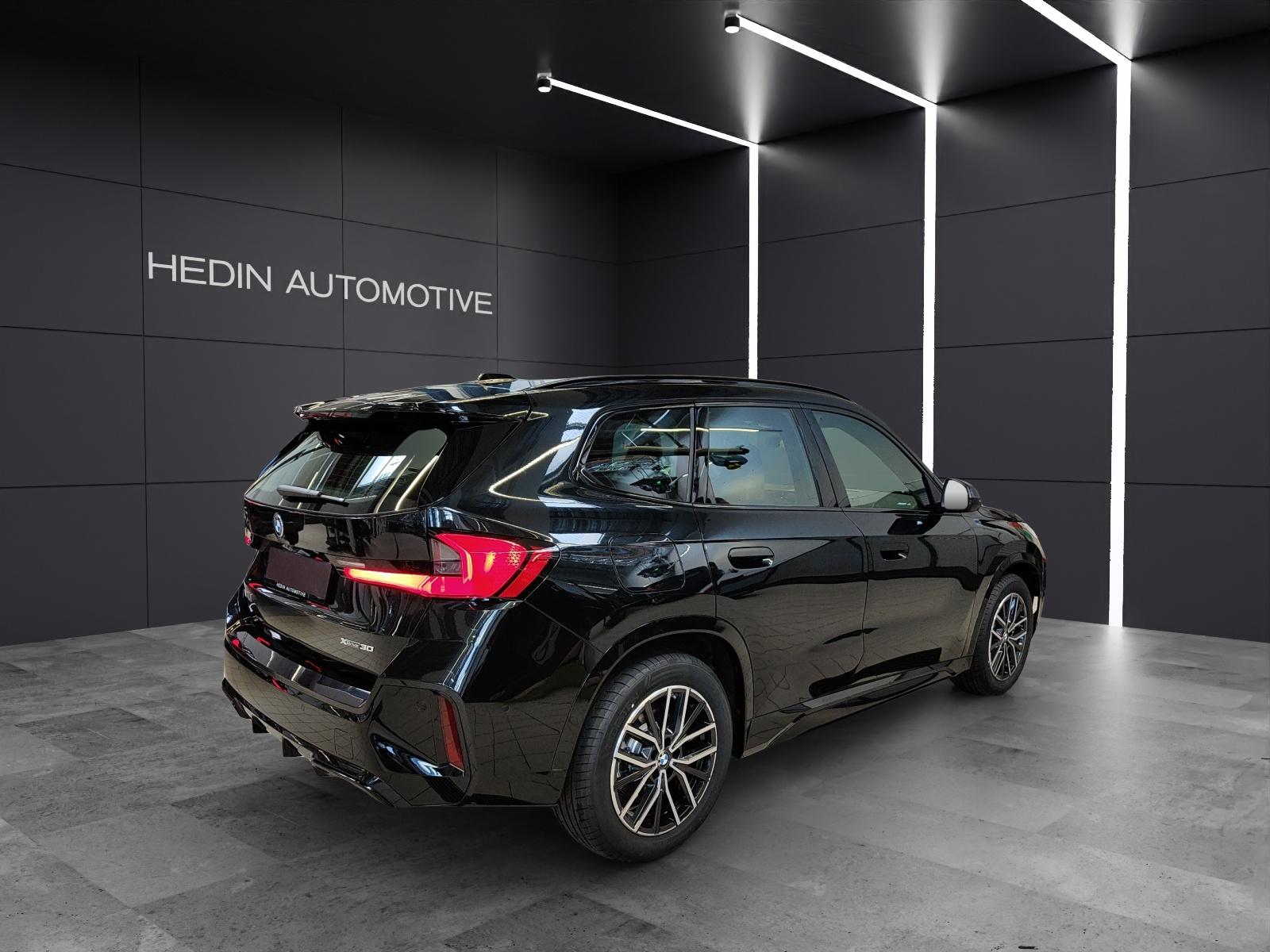 BMW iX 30 xDrive-image-5
