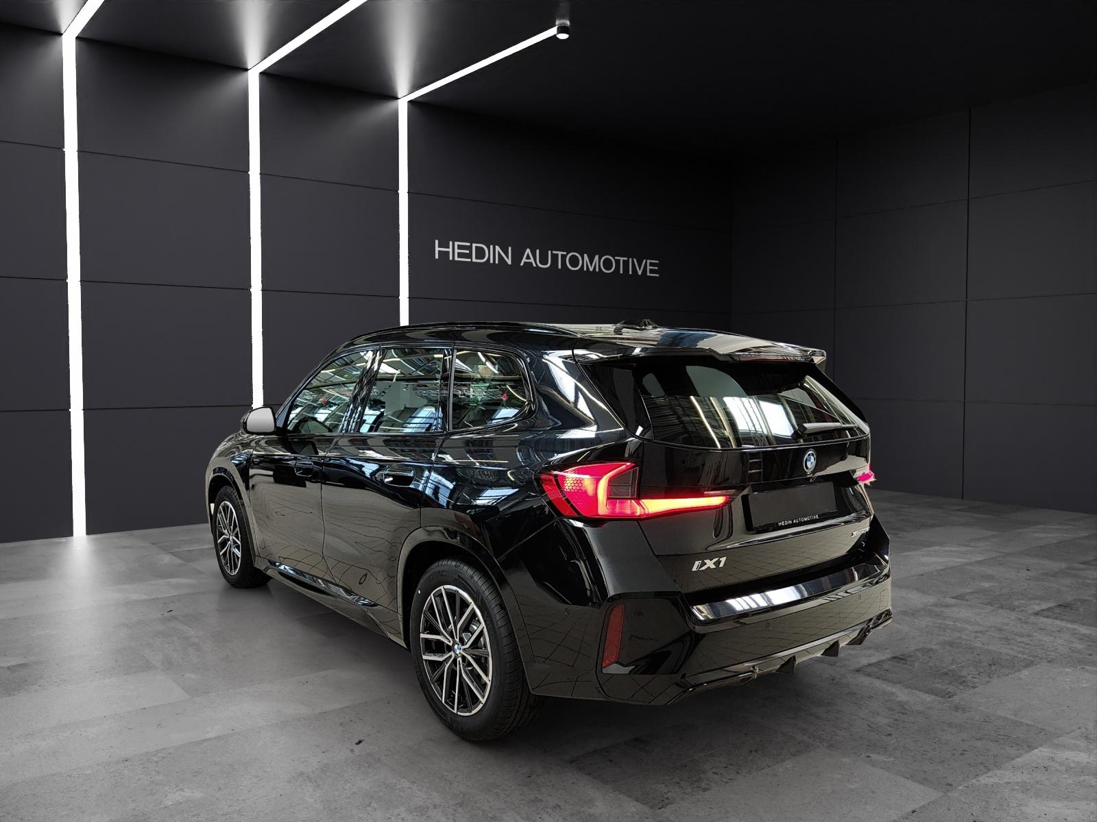 BMW iX 30 xDrive-image-3