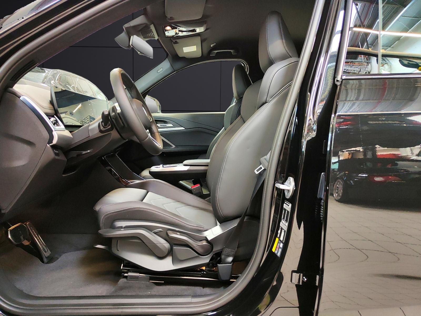 BMW iX 30 xDrive-image-9