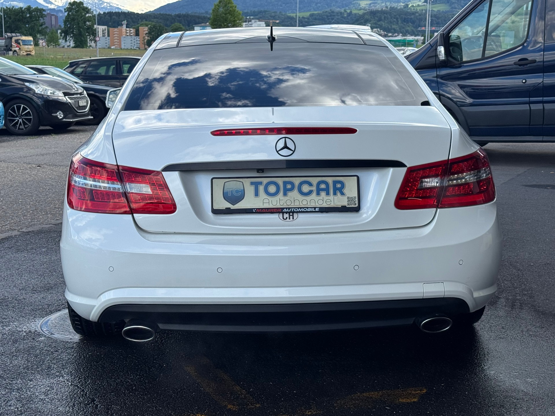 MERCEDES-BENZ E 350 CGI BlueEfficiency 7G-Tronic-image-4