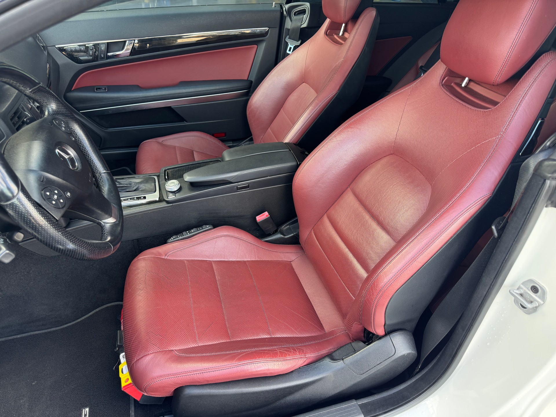 MERCEDES-BENZ E 350 CGI BlueEfficiency 7G-Tronic-image-6
