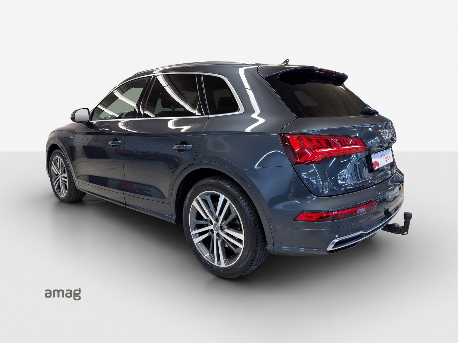 AUDI Q5 45 TFSI quattro S-tronic-image-2