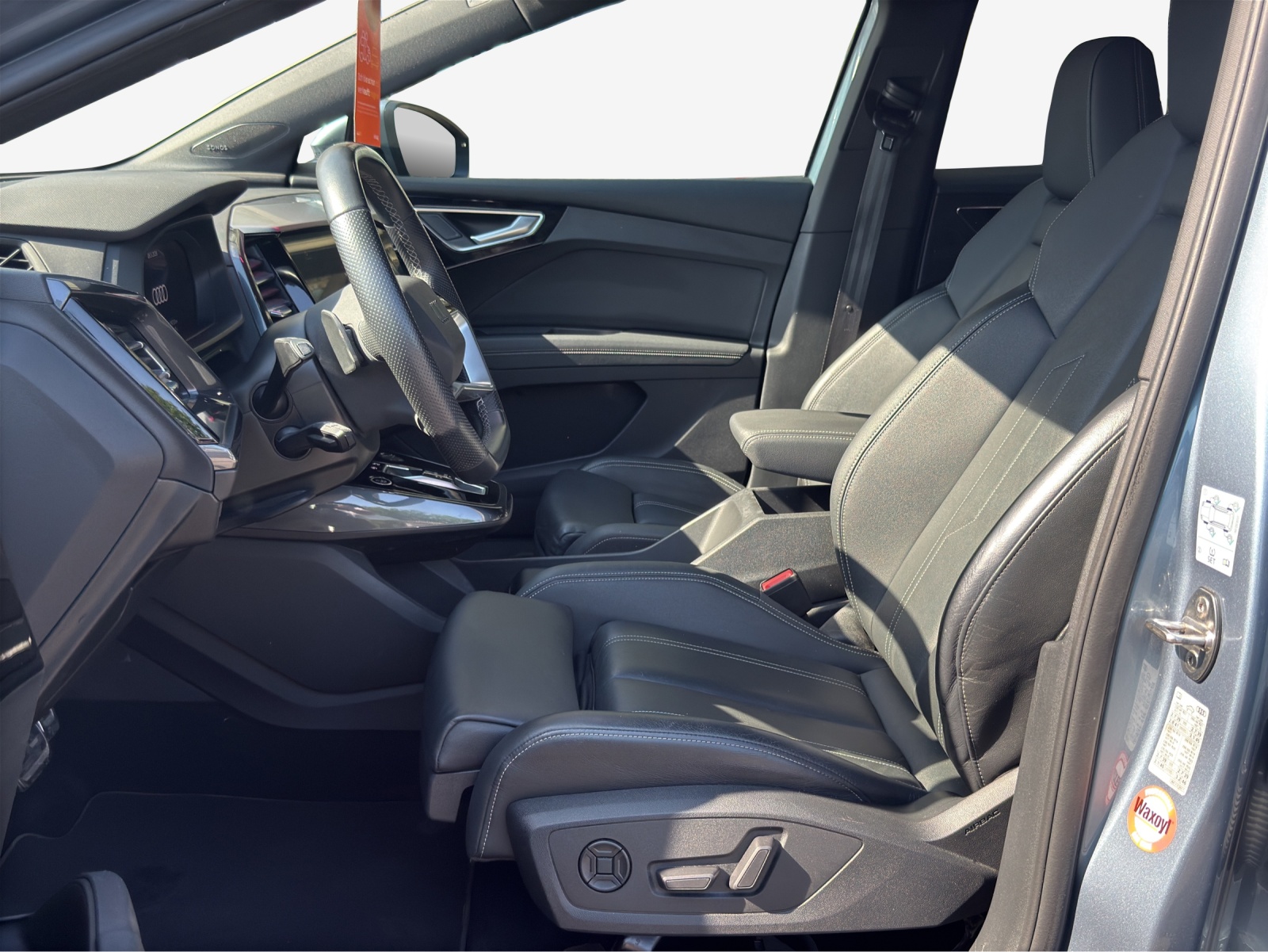 AUDI Q4 e-tron 50 quattro-image-8