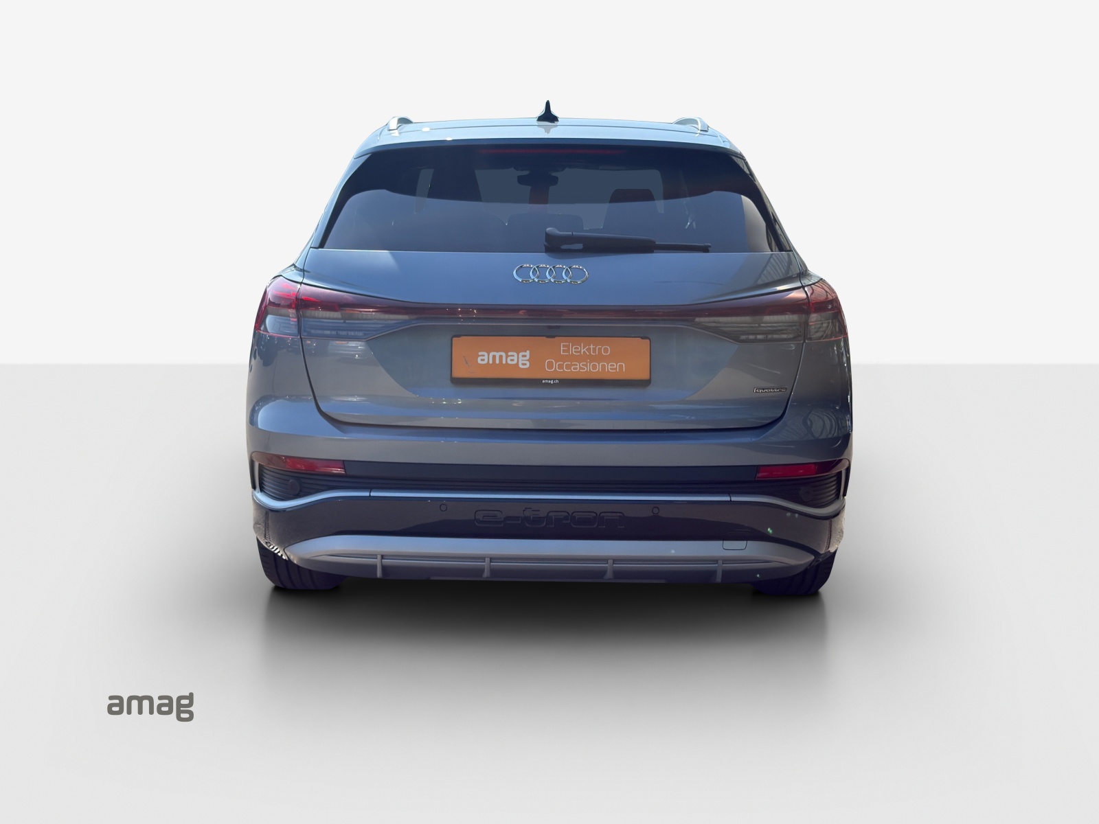 AUDI Q4 e-tron 50 quattro-image-4