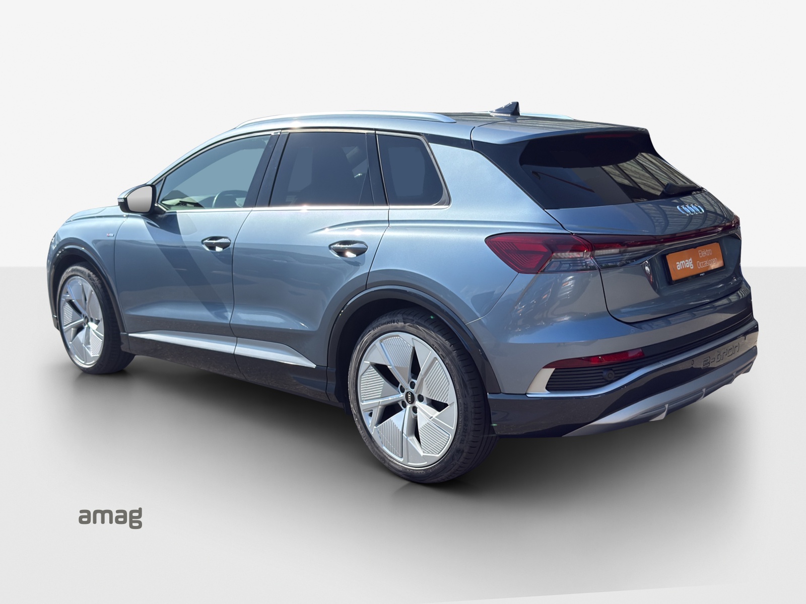 AUDI Q4 e-tron 50 quattro-image-3