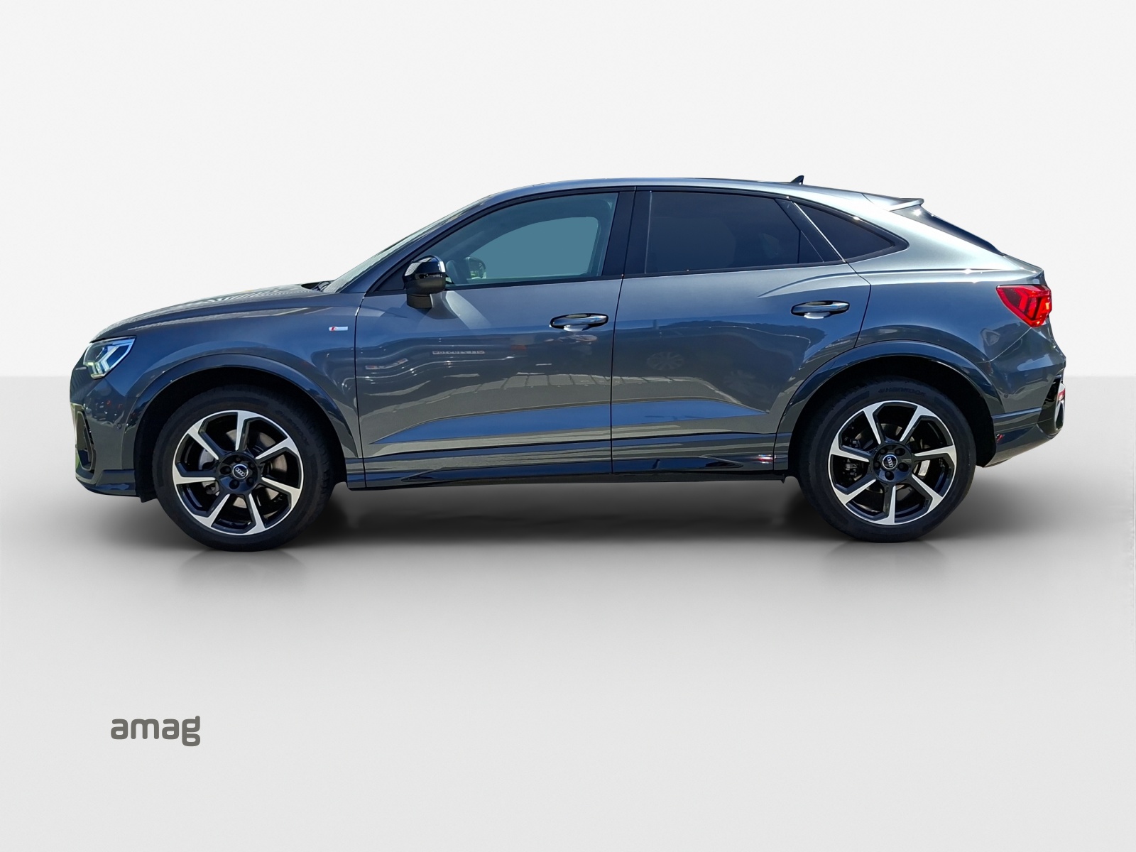 AUDI Q3 Sportback 40 TDI S line quattro S-tronic-image-1