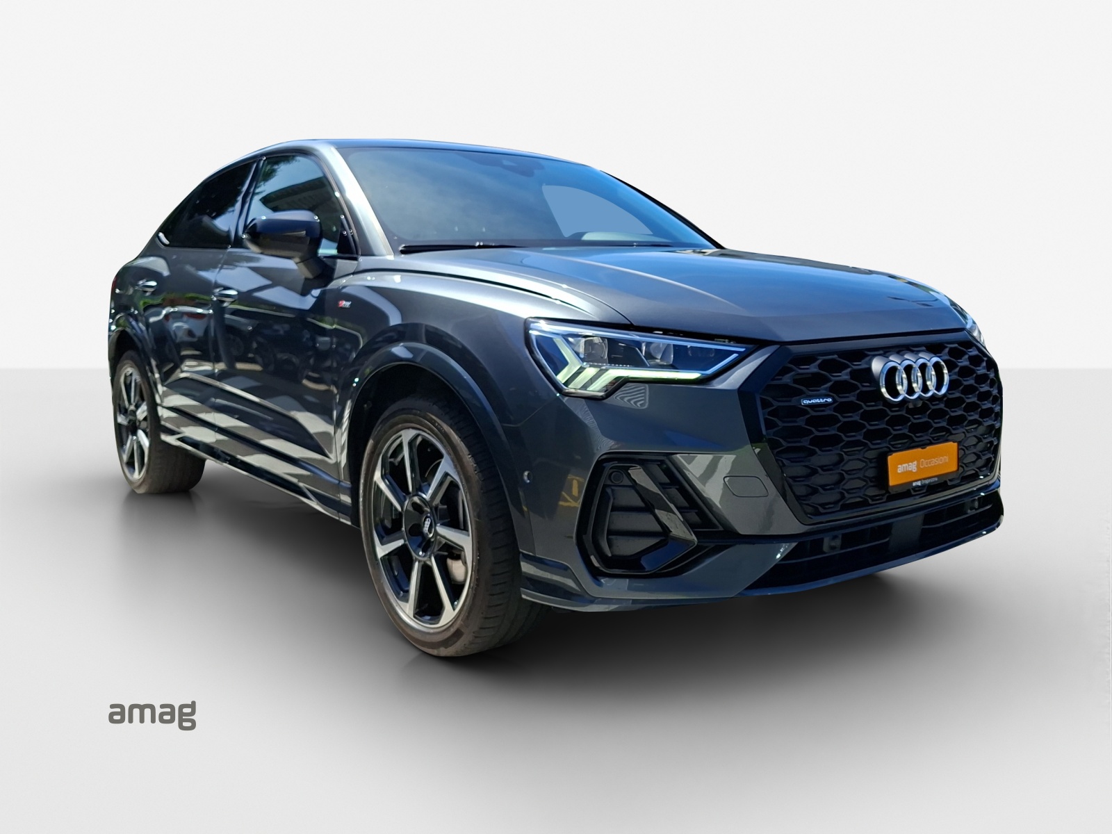 AUDI Q3 Sportback 40 TDI S line quattro S-tronic-image-5