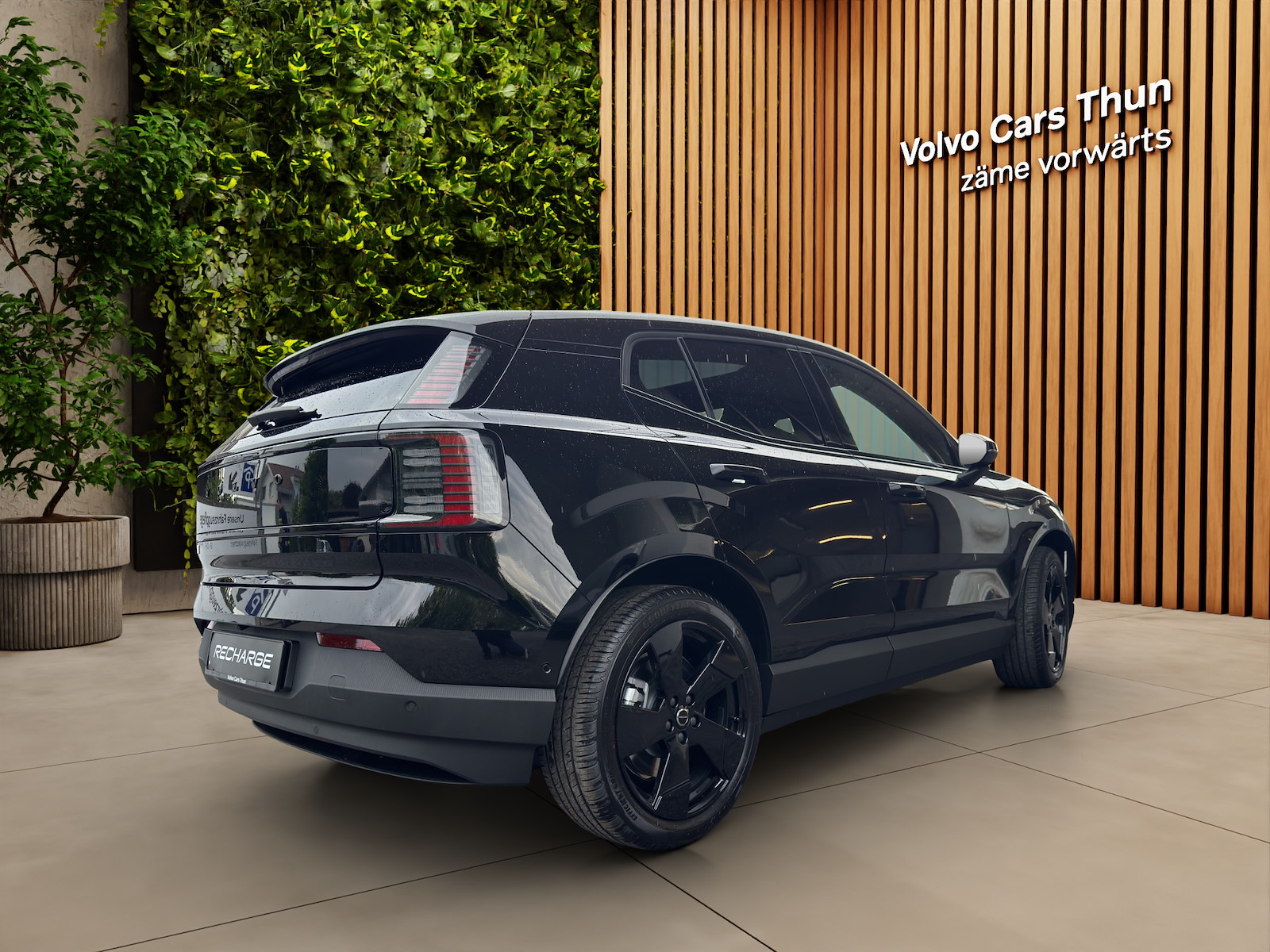 VOLVO EX 30 E60 Twin Ultra Performance Sw. Black Ed. AWD-image-5