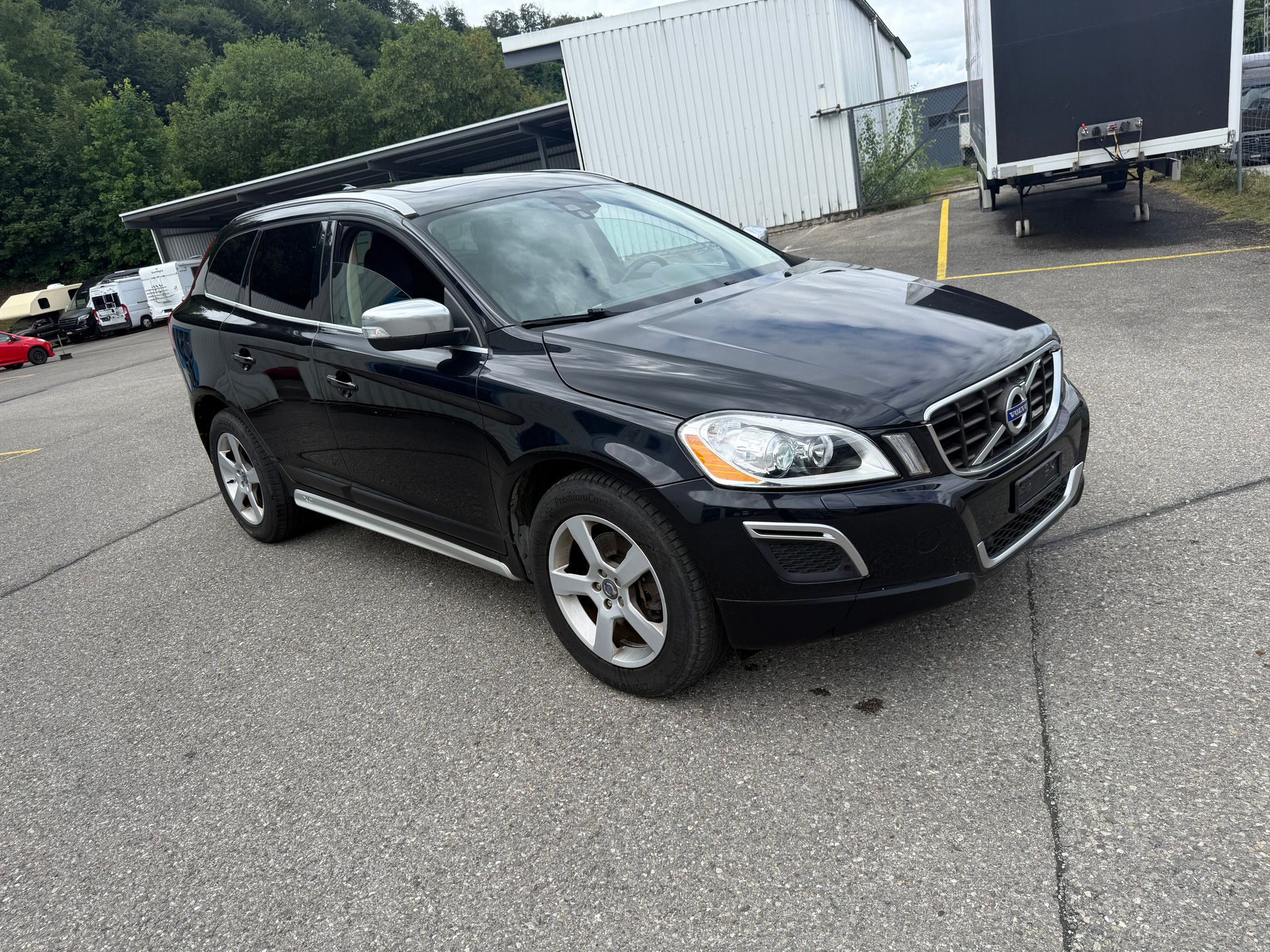 VOLVO XC60 D5 AWD-image-2