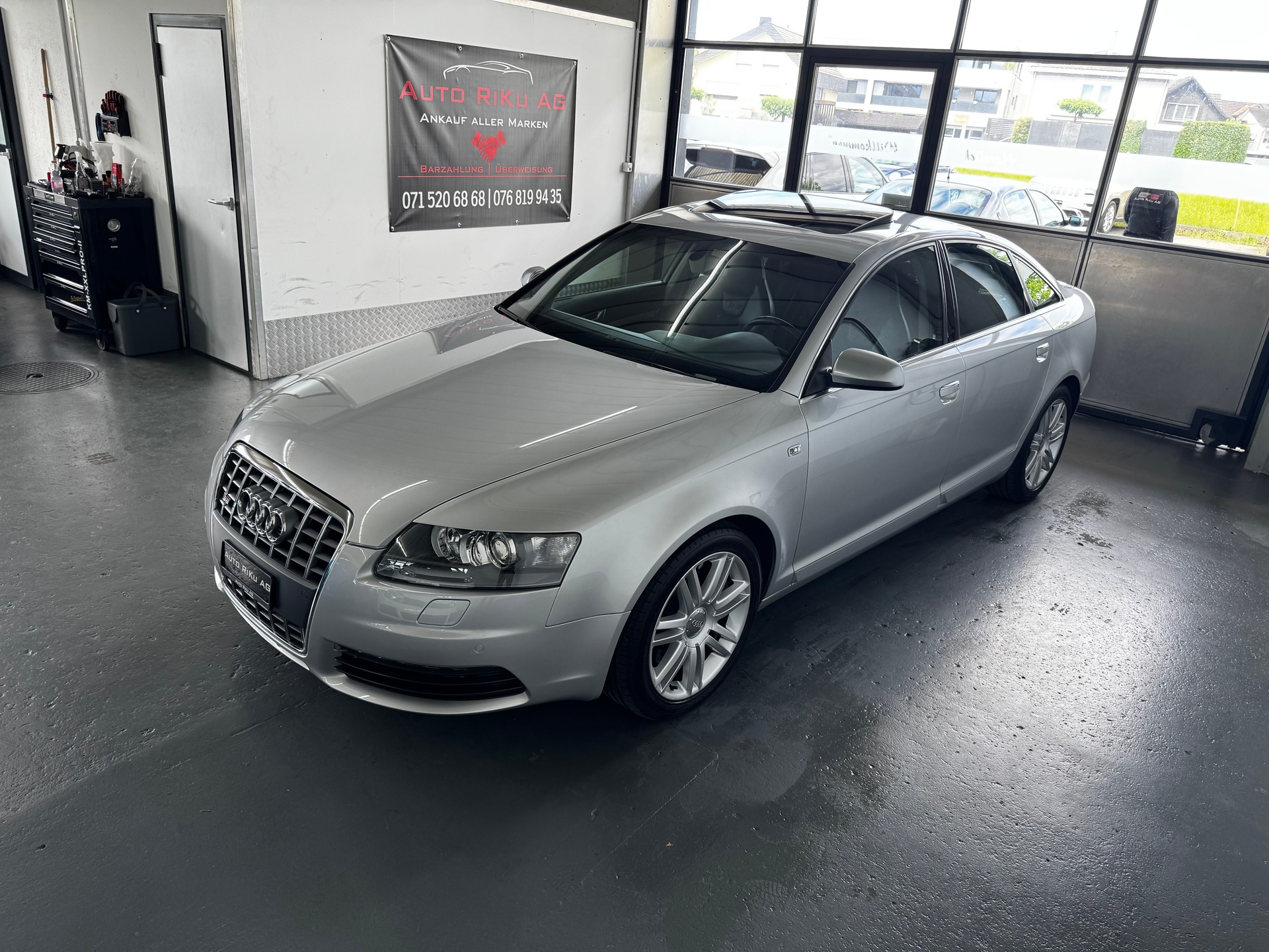 AUDI S6 Limousine 5.2 V10 quattro tiptronic-image-5
