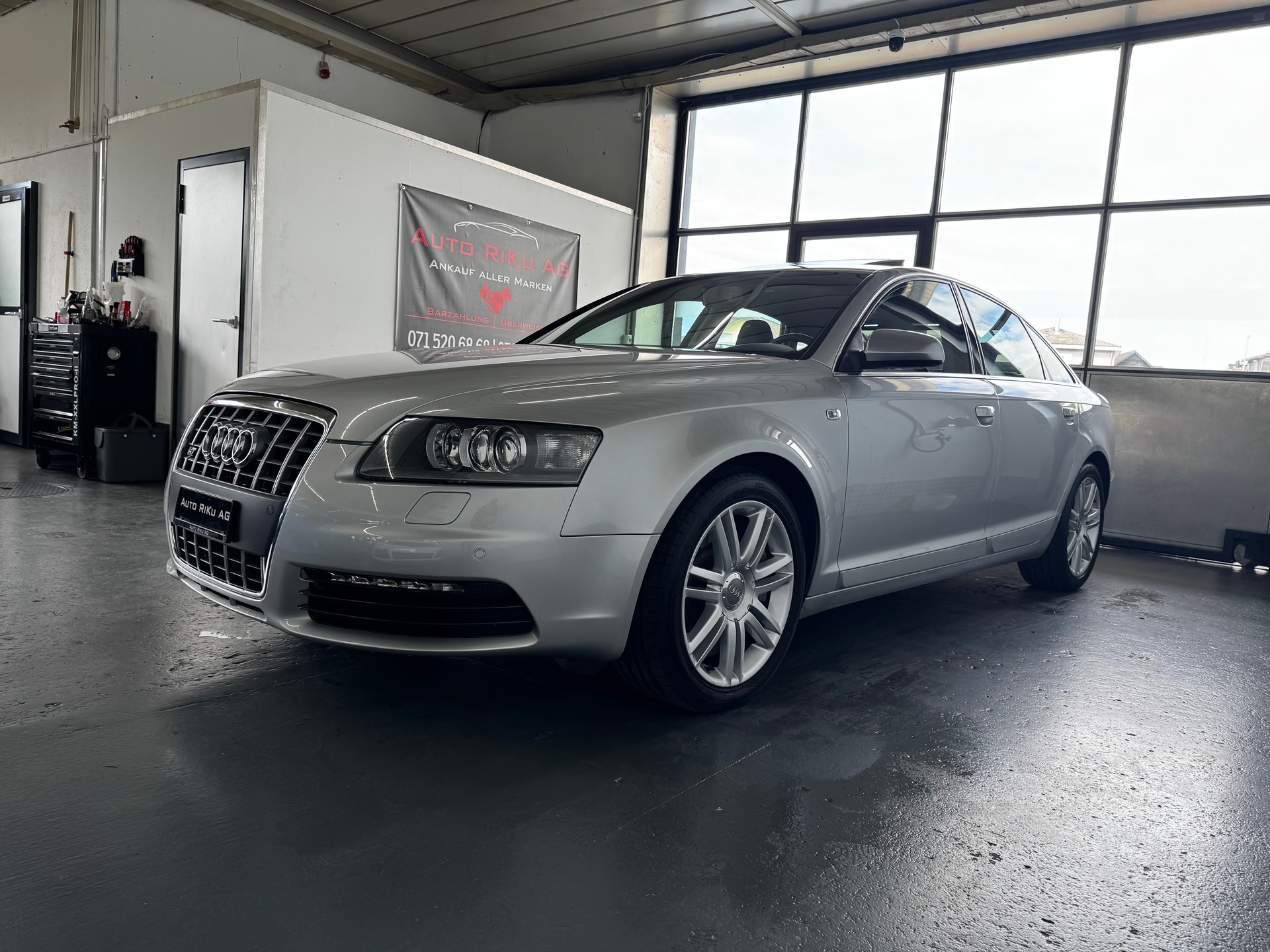 AUDI S6 Limousine 5.2 V10 quattro tiptronic-image-7