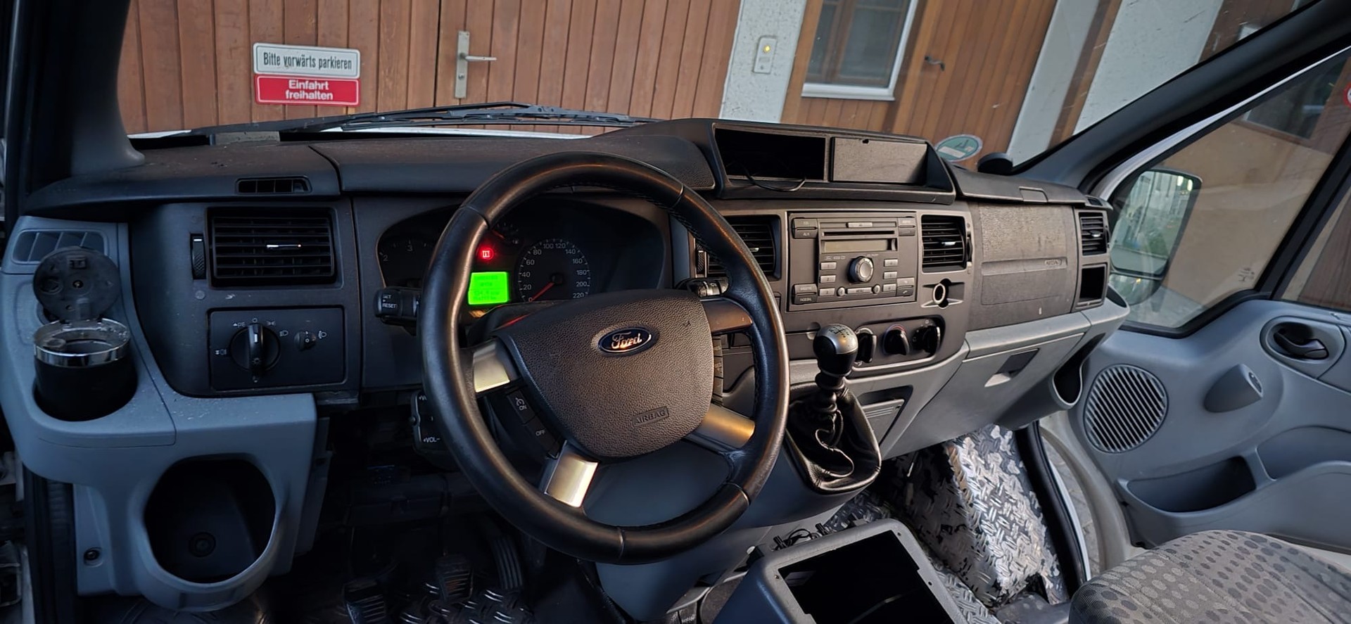 FORD Transit Van 350L Level 3-image-7