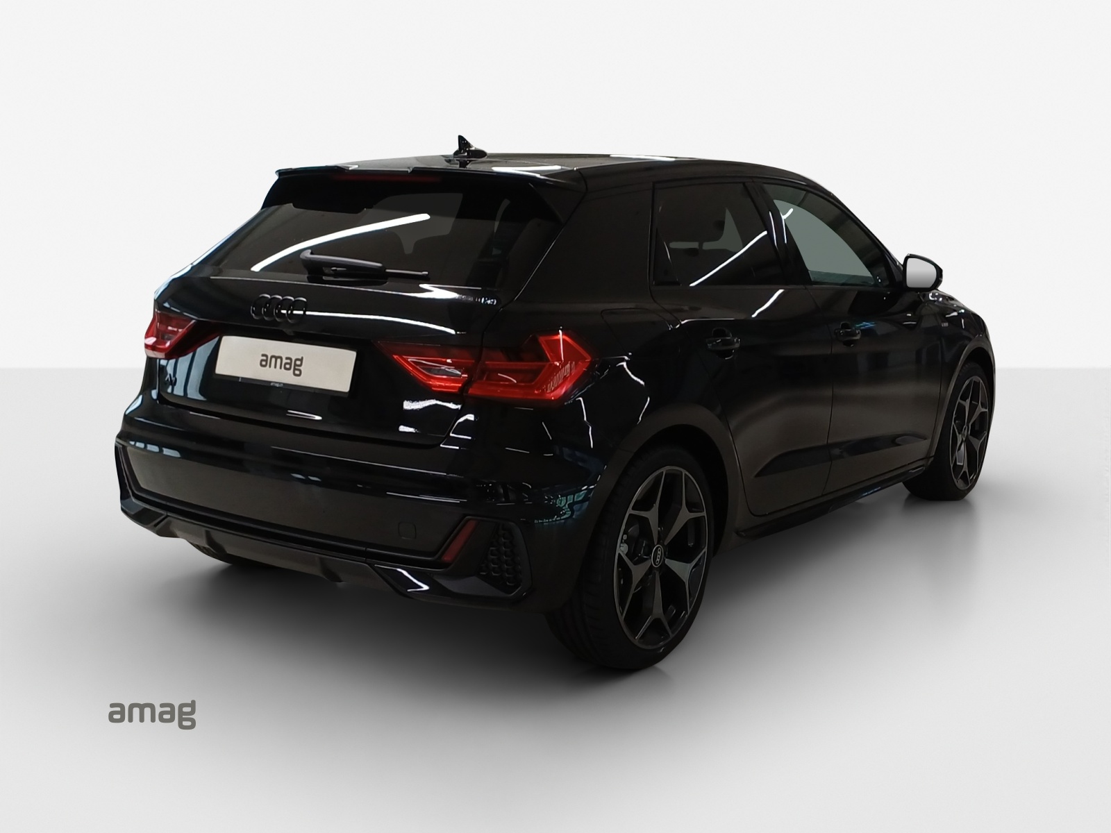 AUDI A1 Sportback 30 TFSI S Line Attraction S-tronic-image-4