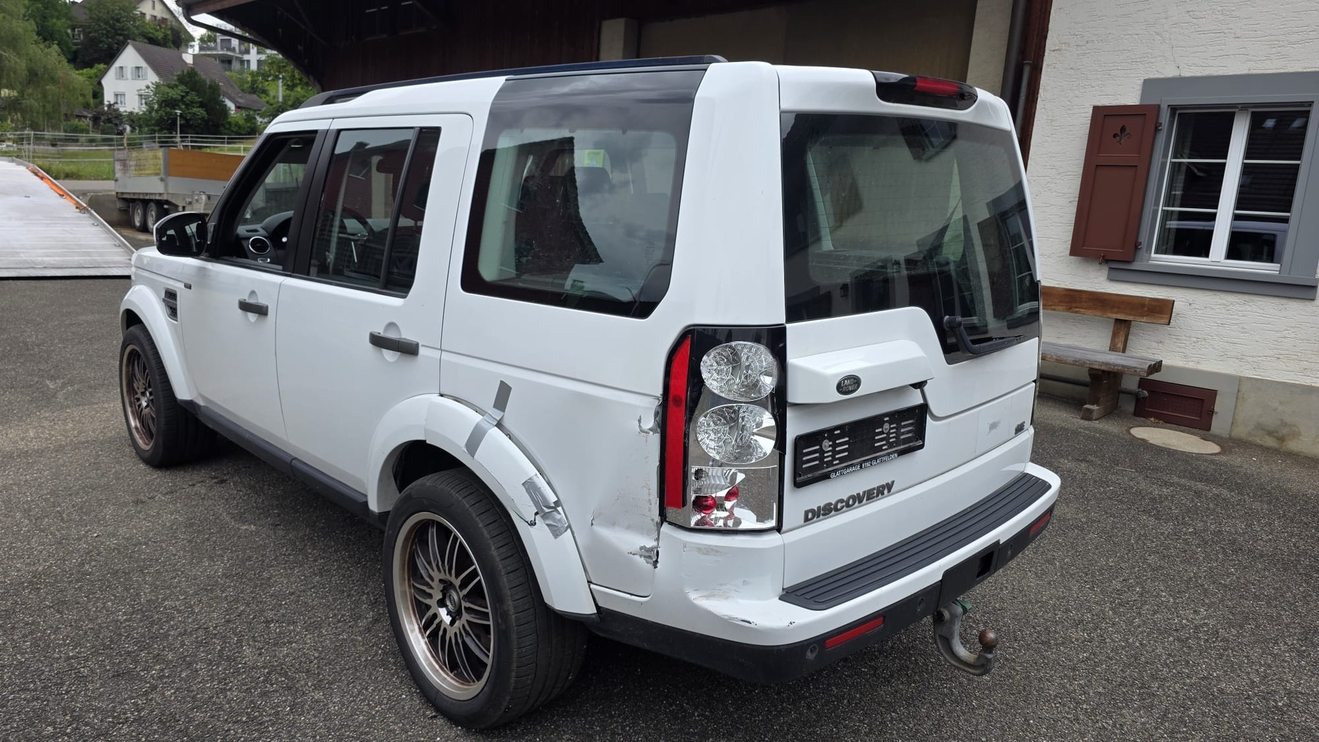 LAND ROVER Discovery 3.0 SDV6 SE Automatic 7 Plätze-image-7