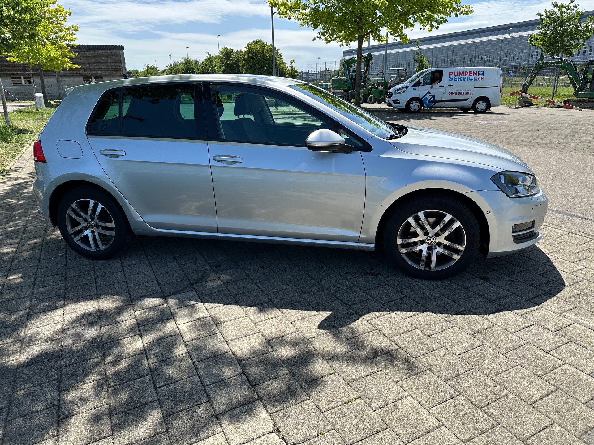 VW Golf 1.6 TDI Comfortline 4Motion-image-3