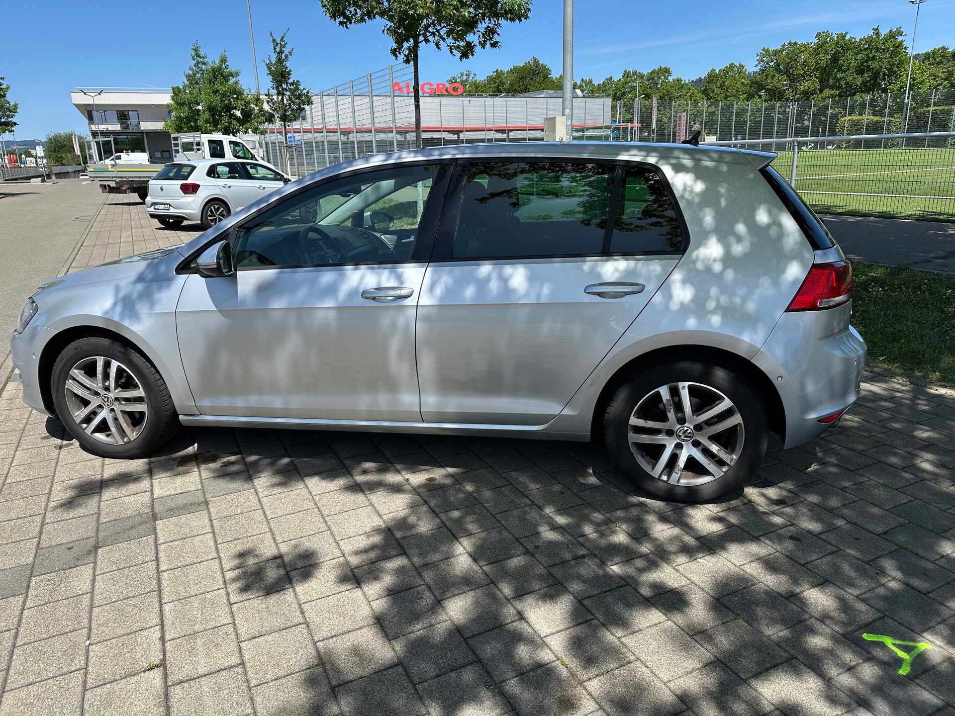 VW Golf 1.6 TDI Comfortline 4Motion-image-7