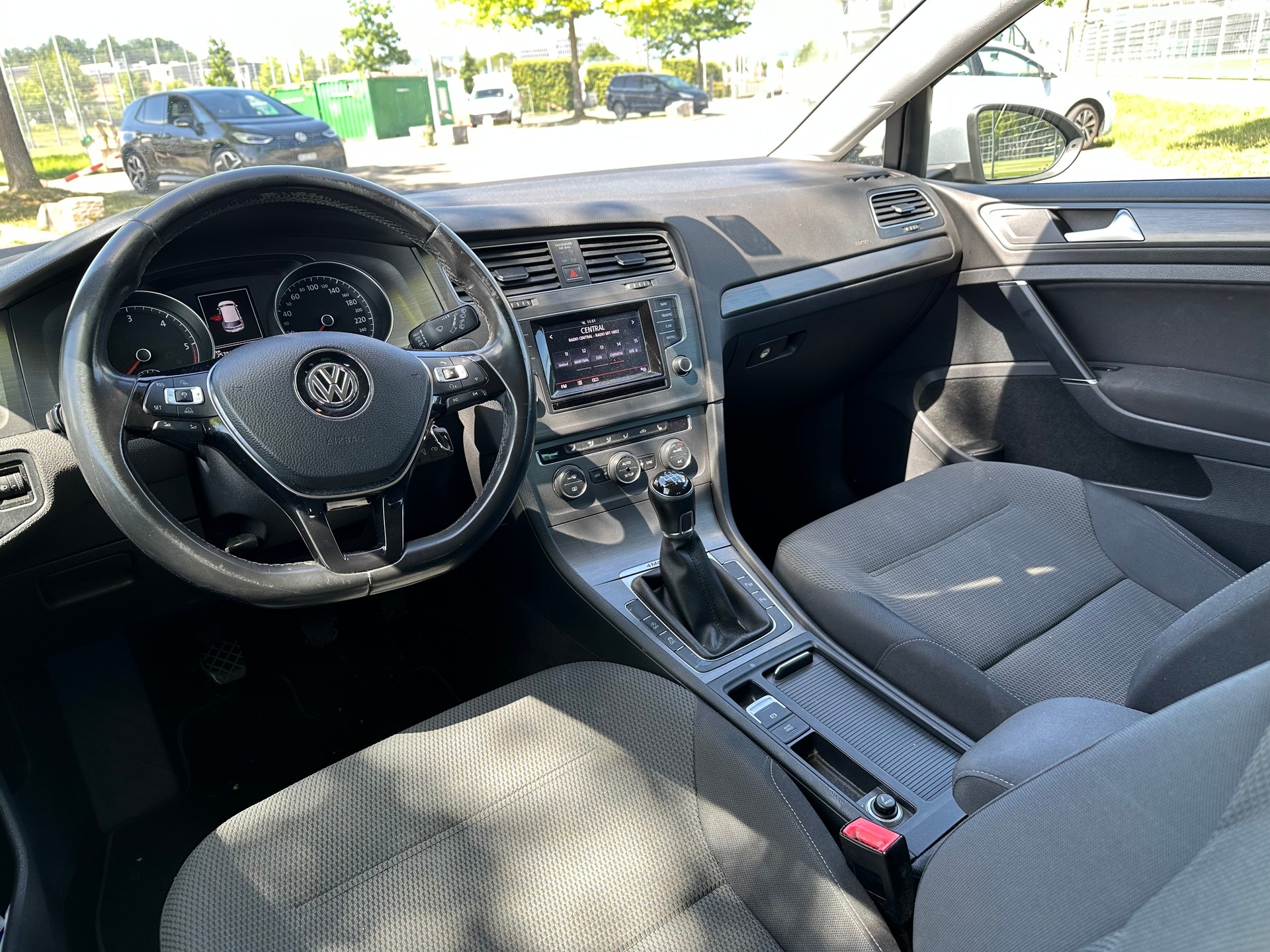 VW Golf 1.6 TDI Comfortline 4Motion-image-9