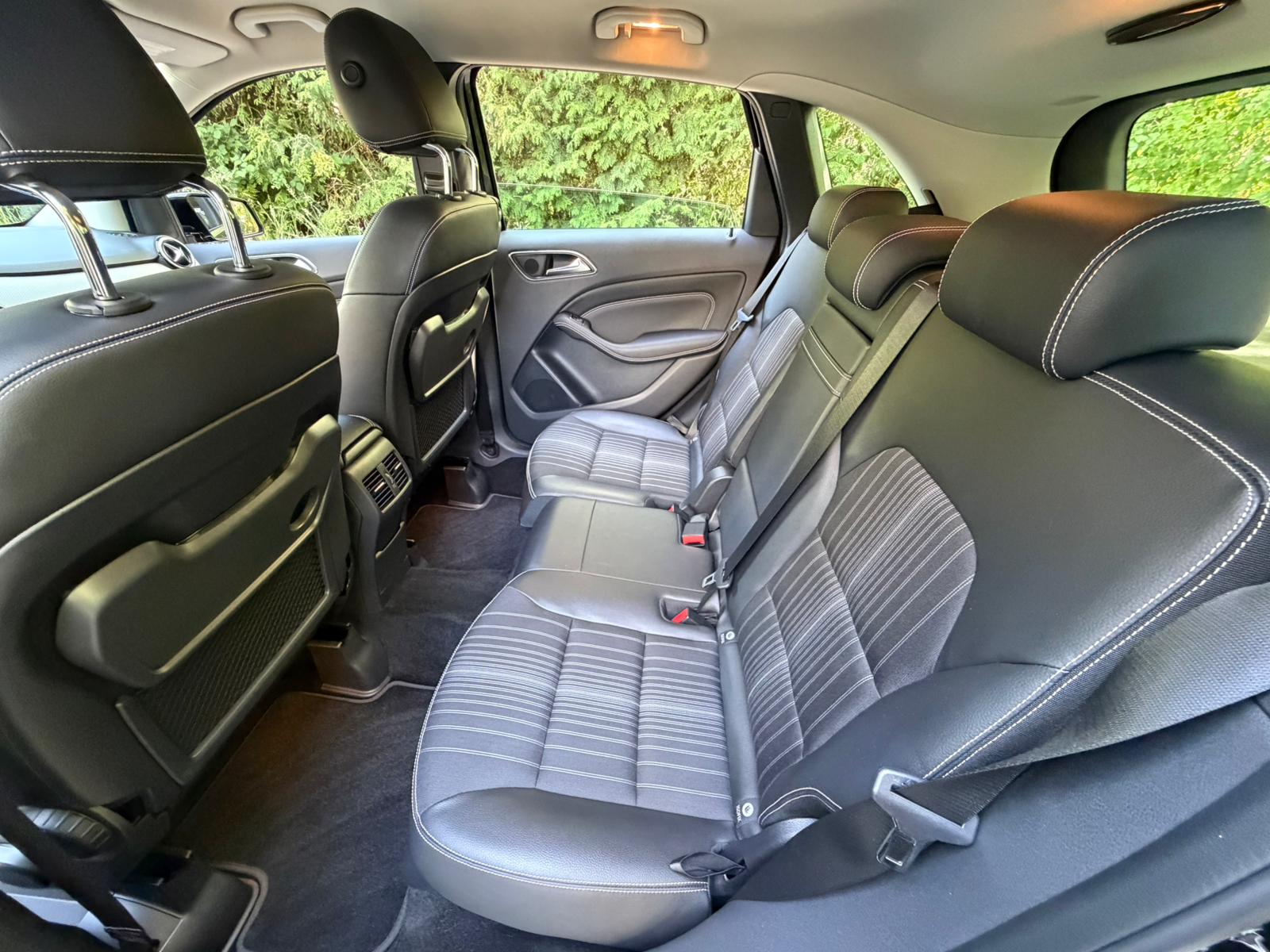 MERCEDES-BENZ B 200 7G-DCT-image-11