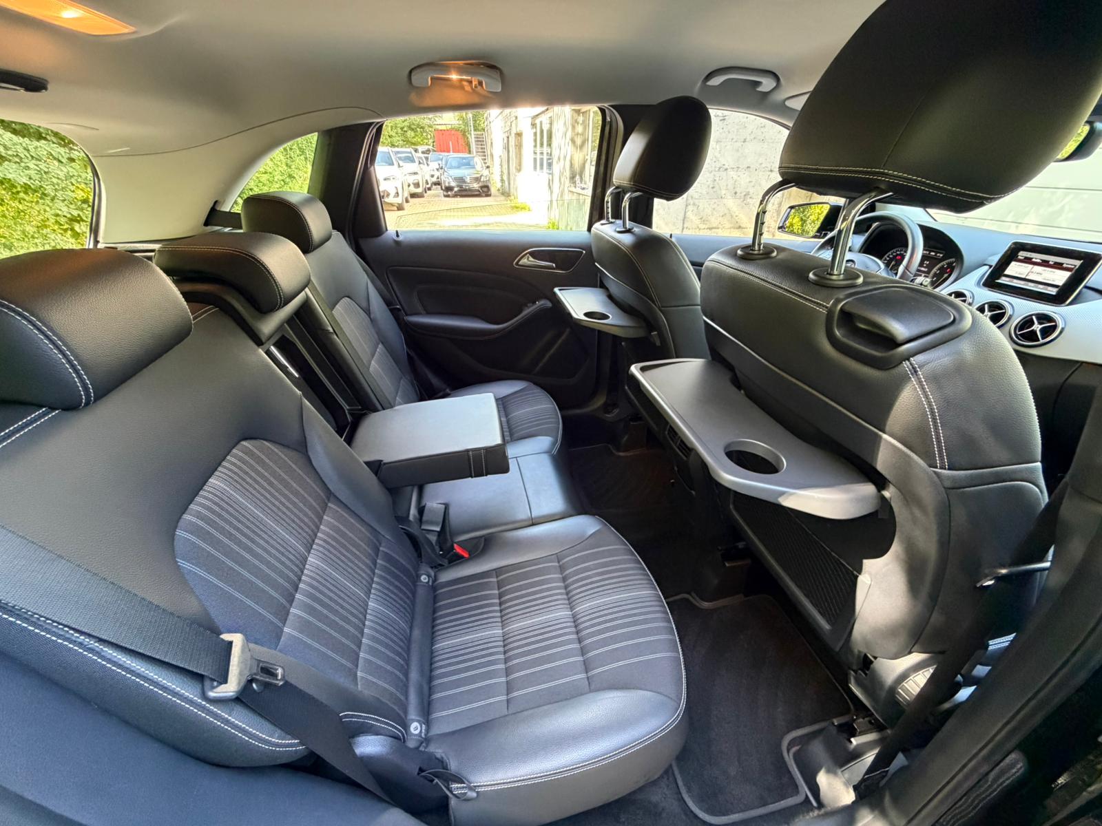 MERCEDES-BENZ B 200 7G-DCT-image-13