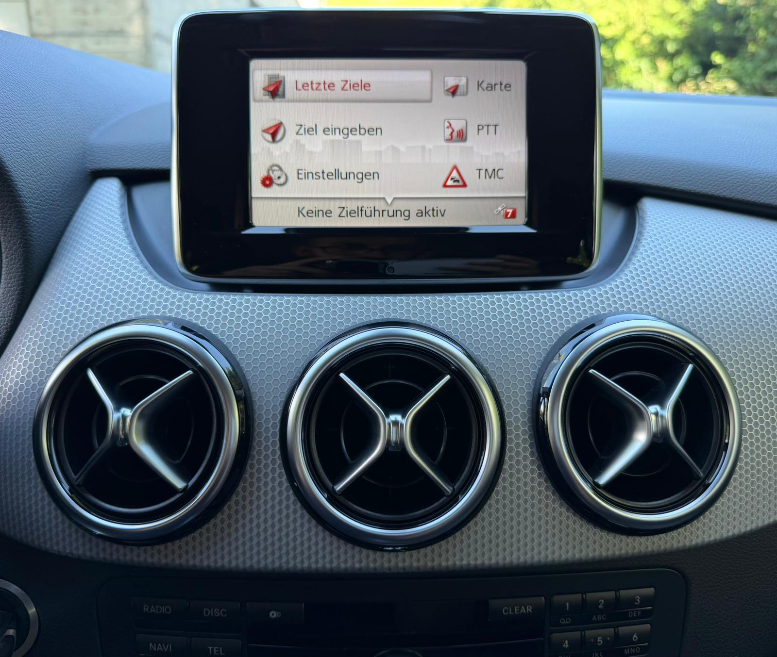 MERCEDES-BENZ B 200 7G-DCT-image-20