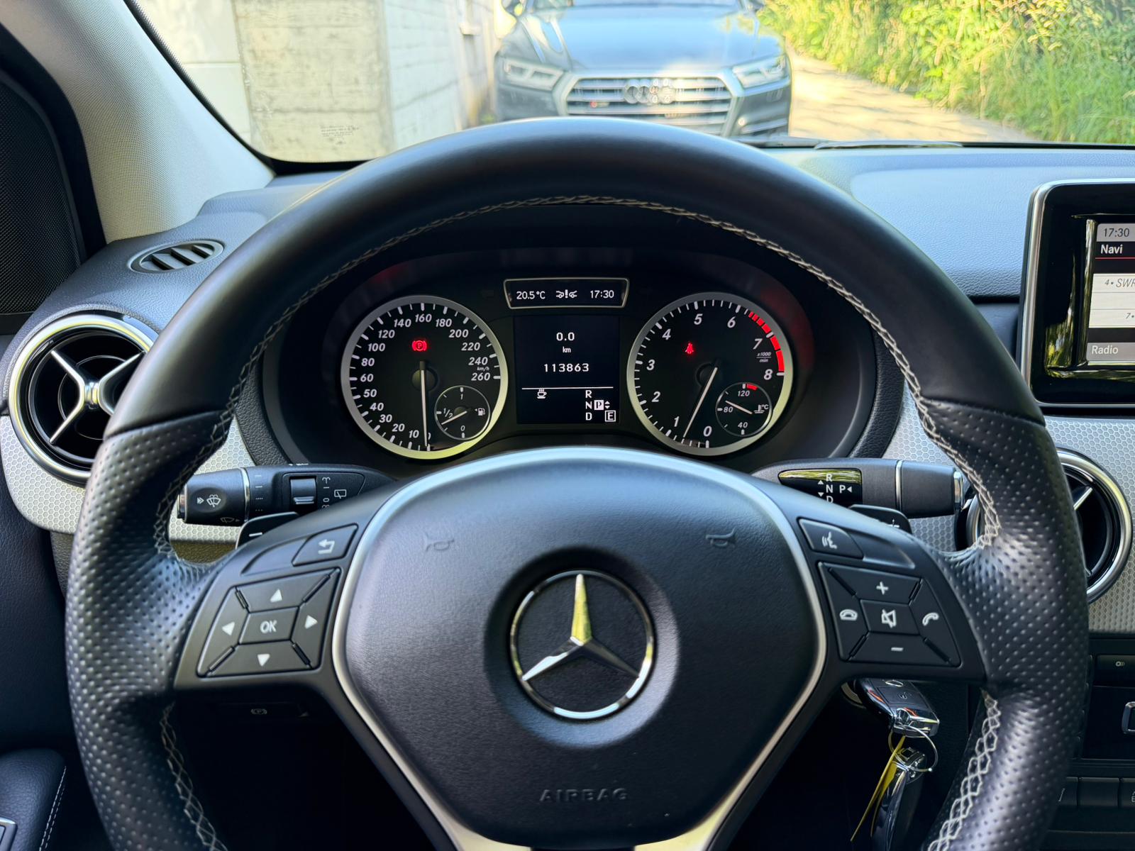 MERCEDES-BENZ B 200 7G-DCT-image-23