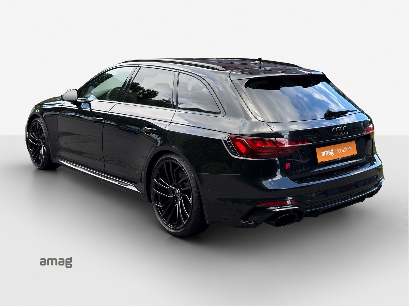 AUDI RS4 Avant quattro tiptronic-image-2