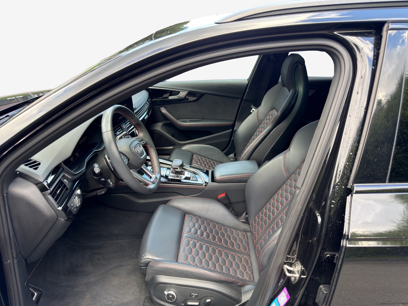 AUDI RS4 Avant quattro tiptronic-image-7