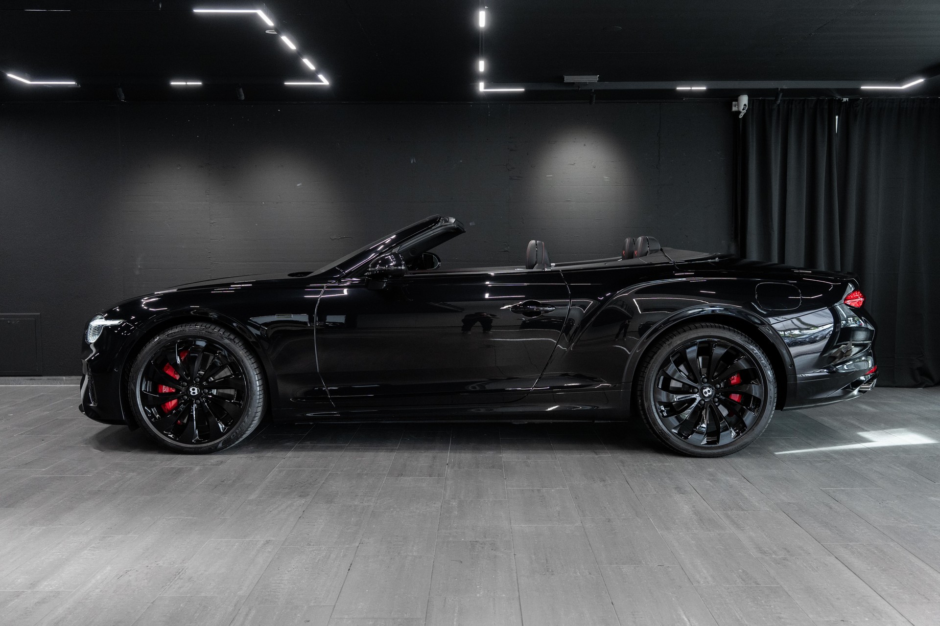 BENTLEY BENTLEY Continental GTC Black Edition 1 of 400-image-4