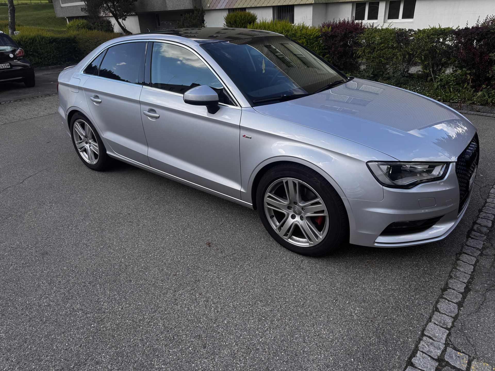 AUDI a3 1.8 T FSI Attraction S-Tronic-image-2