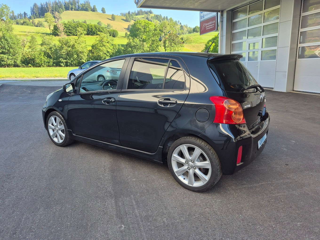 TOYOTA Yaris 1.8 TS-image-6