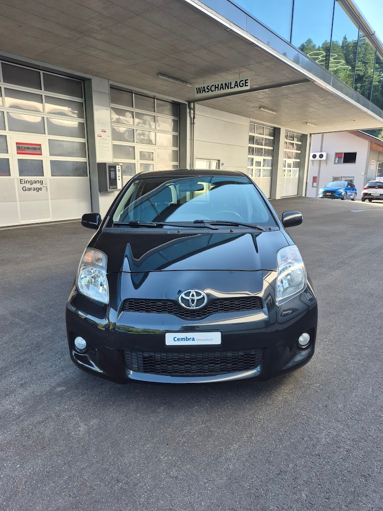 TOYOTA Yaris 1.8 TS-image-1