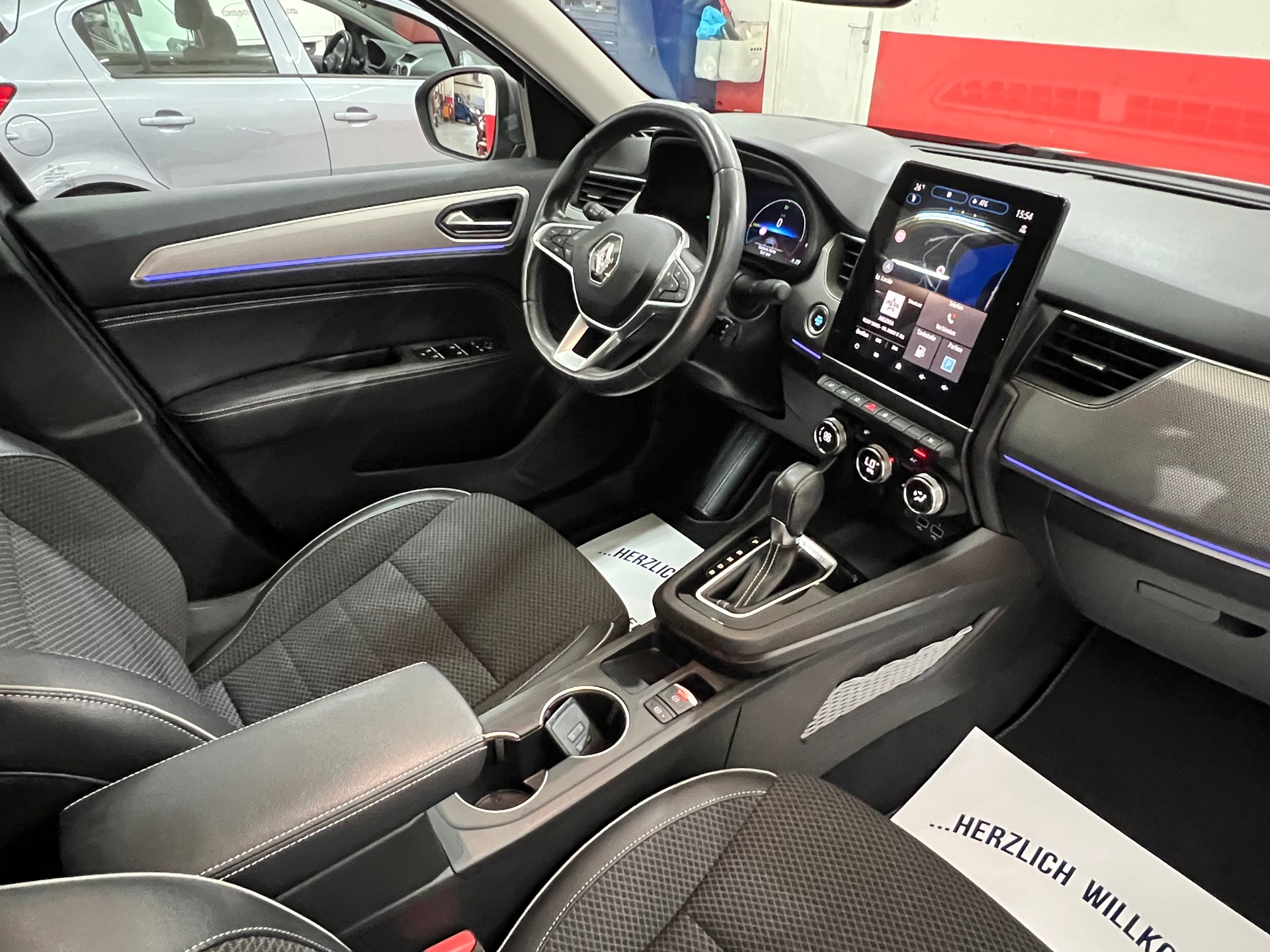 RENAULT Arkana 1.6 E-Tech Intens-image-13