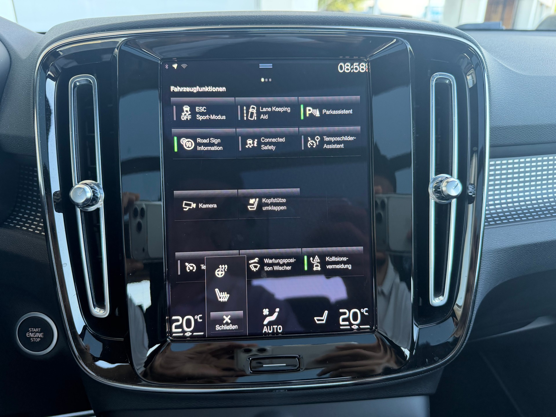 VOLVO XC40 B4 Benzin Mild Hybrid AWD R-Design Geartronic-image-17
