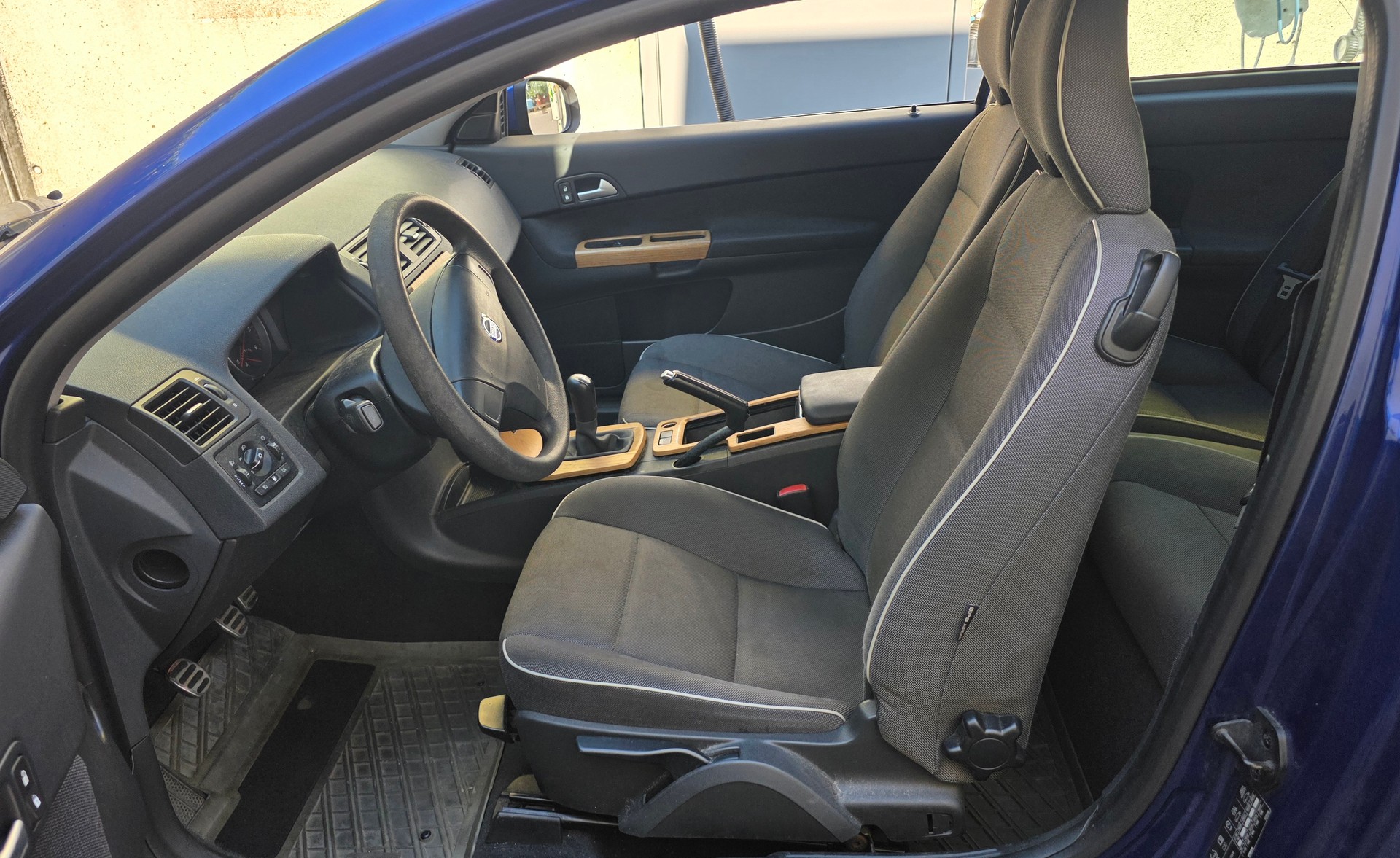 VOLVO C30 1.6D Start/Stop Momentum-image-6