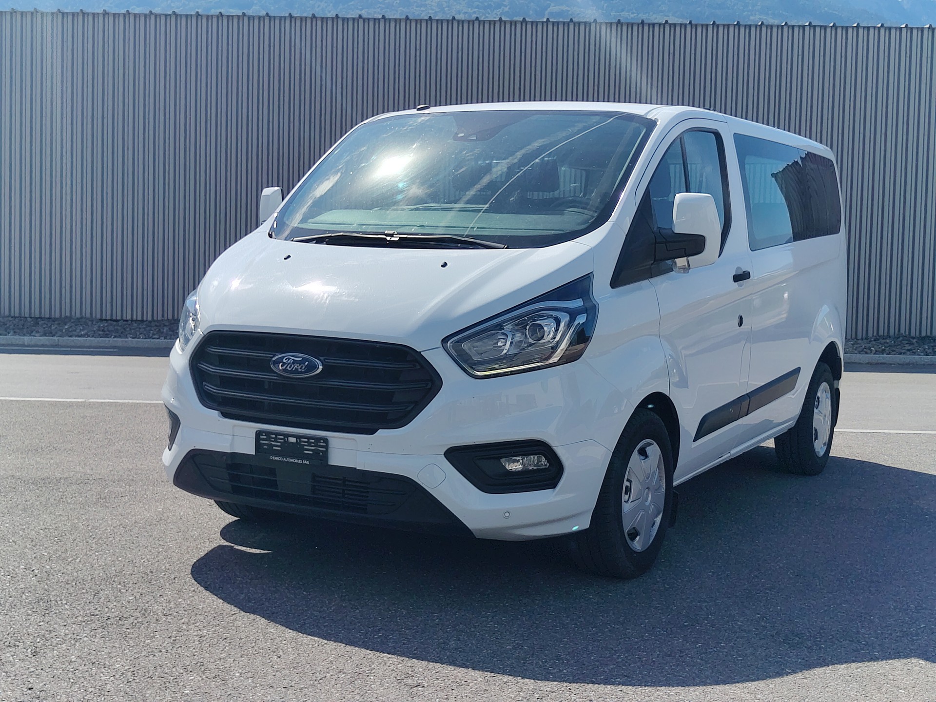 FORD Transit Custom 320 L1H1 Trend-showroom-element-1