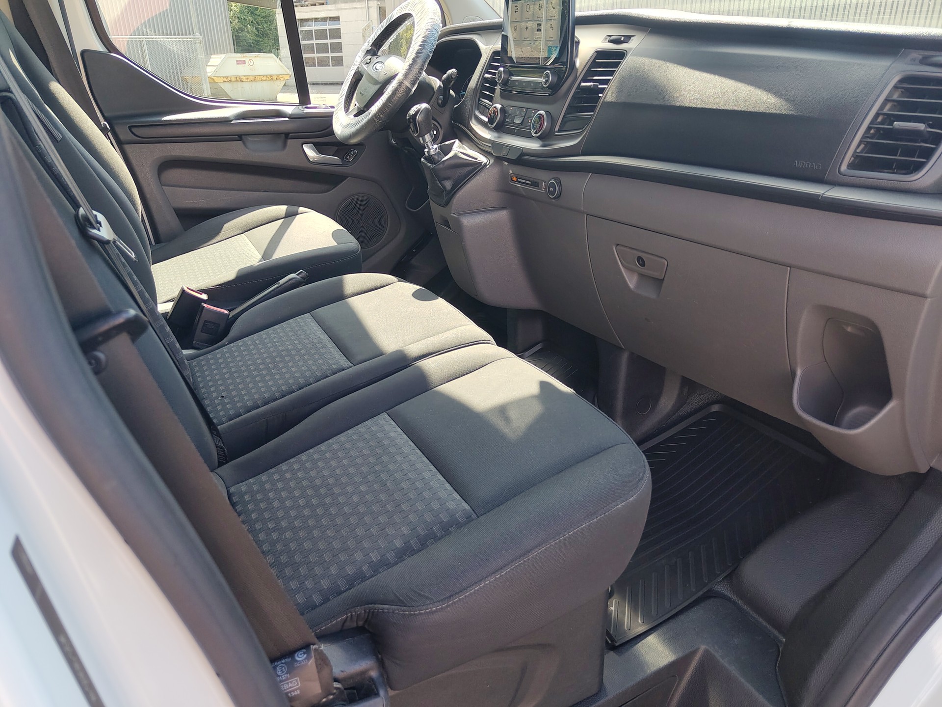 FORD Transit Custom 320 L1H1 Trend-image-6