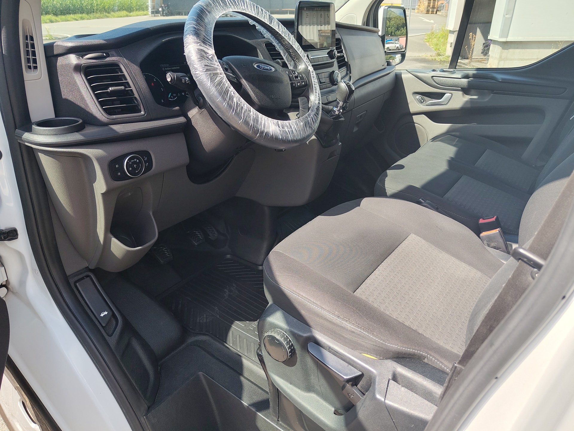 FORD Transit Custom 320 L1H1 Trend-image-4