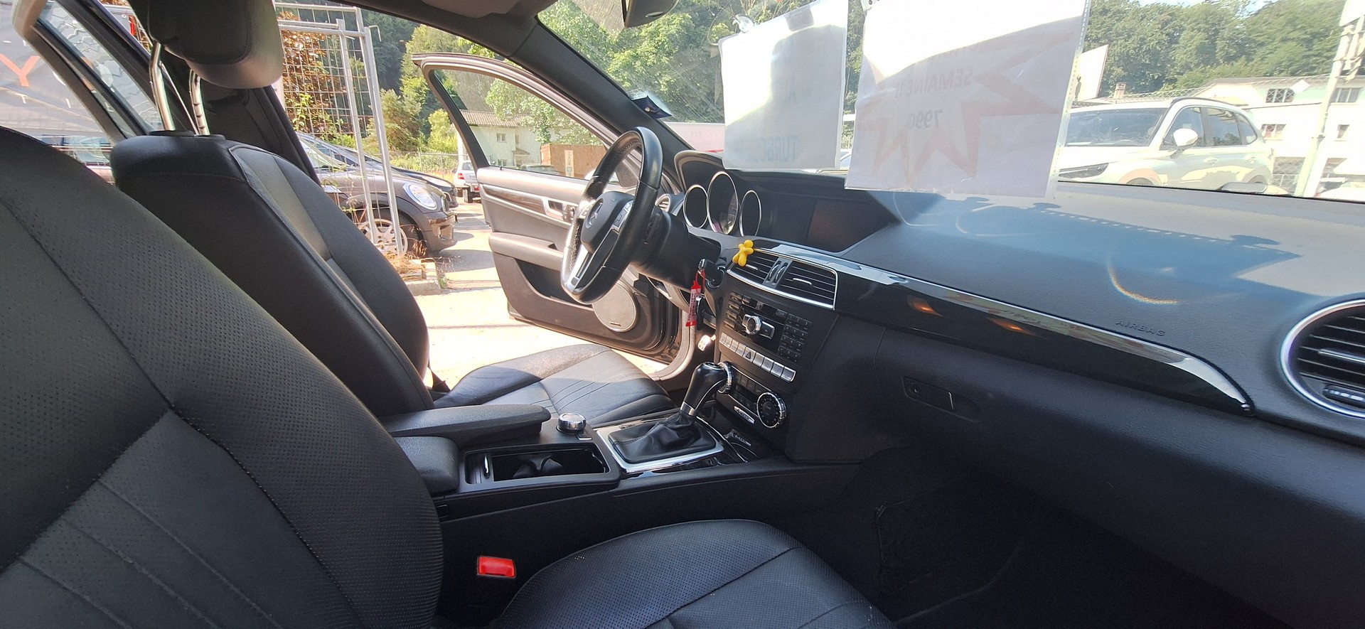 MERCEDES-BENZ C 300 CDI Elégance 4Matic 7G-Tronic-image-13
