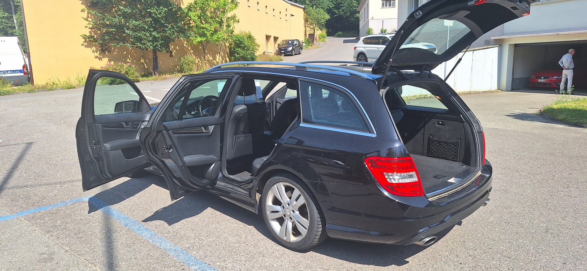 MERCEDES-BENZ C 300 CDI Elégance 4Matic 7G-Tronic-image-17
