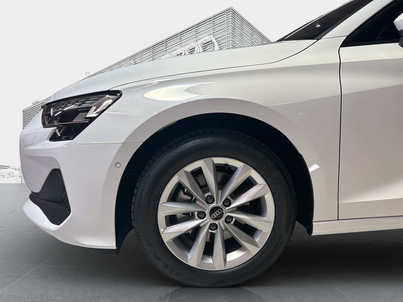 AUDI A3 Sportback TFSI 110 kW Attraction S tronic-image-8